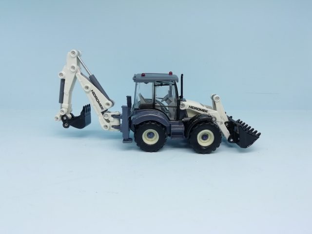 1/50 4X4 BEKOLODER JCB MAKETİ
