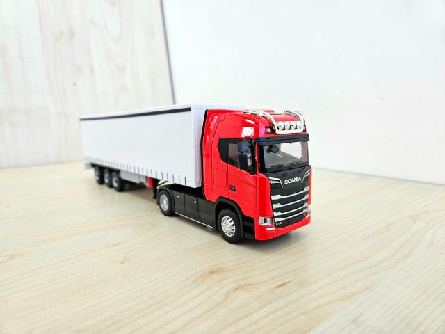1/50 kırmızı SCANIA S730 TENTE DORSELİ TIR MAKETİ