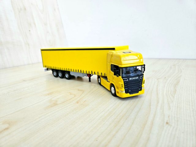 1/64 sarı SCANIA R730 TENTE DORSELİ TIR MAKETİ (25 cm boy)
