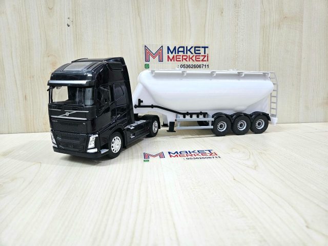 1/32 WELLY LACİVERT VOLVO FH4 W TİPİ DÜZ SİLOBAS TIR MAKETİ