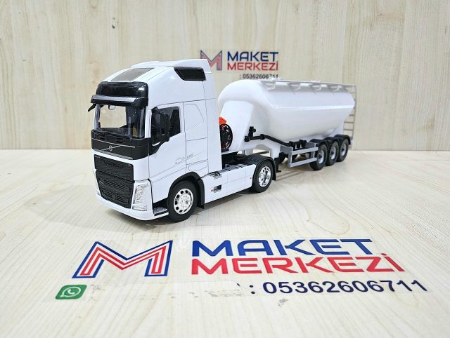 1/32 WELLY BEYAZ VOLVO FH4 W TİPİ DÜZ SİLOBAS TIR MAKETİ