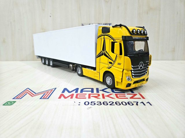 1/36 SARI MERCEDES ACTROS 1851 FRIGO DORSELİ TIR MAKETİ