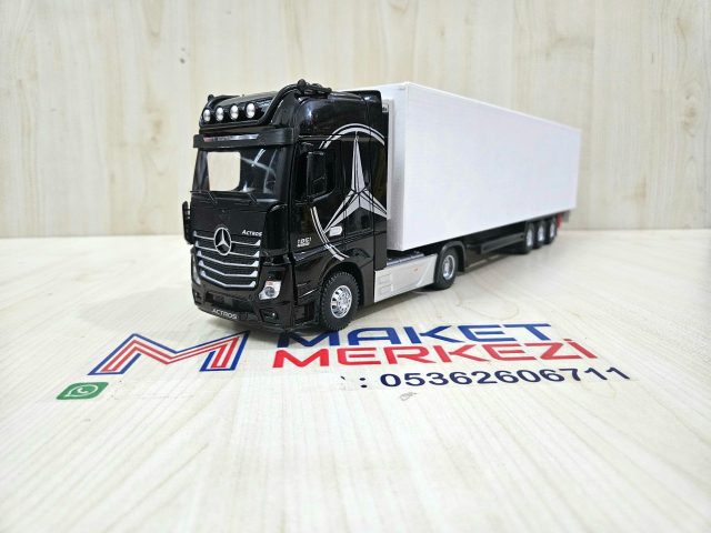 1/36 SİYAH MERCEDES ACTROS 1851 FRIGO DORSELİ TIR MAKETİ