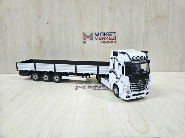 1/36 BEYAZ MERCEDES ACTROS 1851 SAL DORSELİ TIR MAKETİ