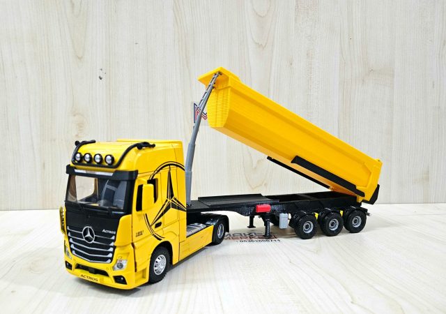 1/36 SARI MERCEDES ACTROS 1851 SARI DAMPER DORSELİ TIR MAKETİ