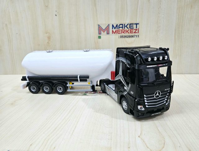1/36 SİYAH MERCEDES ACTROS 1851 W TİPİ DÜZ SİLOBAS TIR MAKETİ