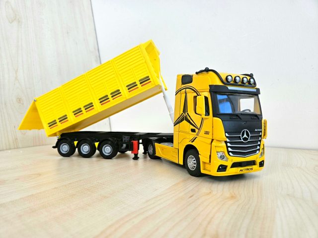 1/36 SARI MERCEDES ACTROS 1851 KAPAKLI DAMPER DORSELİ TIR MAKETİ