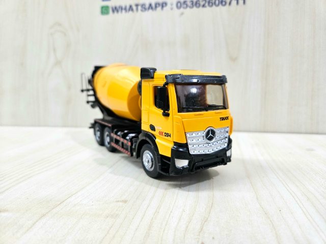 1/50 MERCEDES AROCS BETON MİKSERİ MAKETİ HUİNA