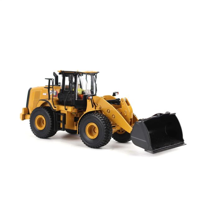 1/50 CAT 950M loder maketi DM 85914 (Caterpillar)