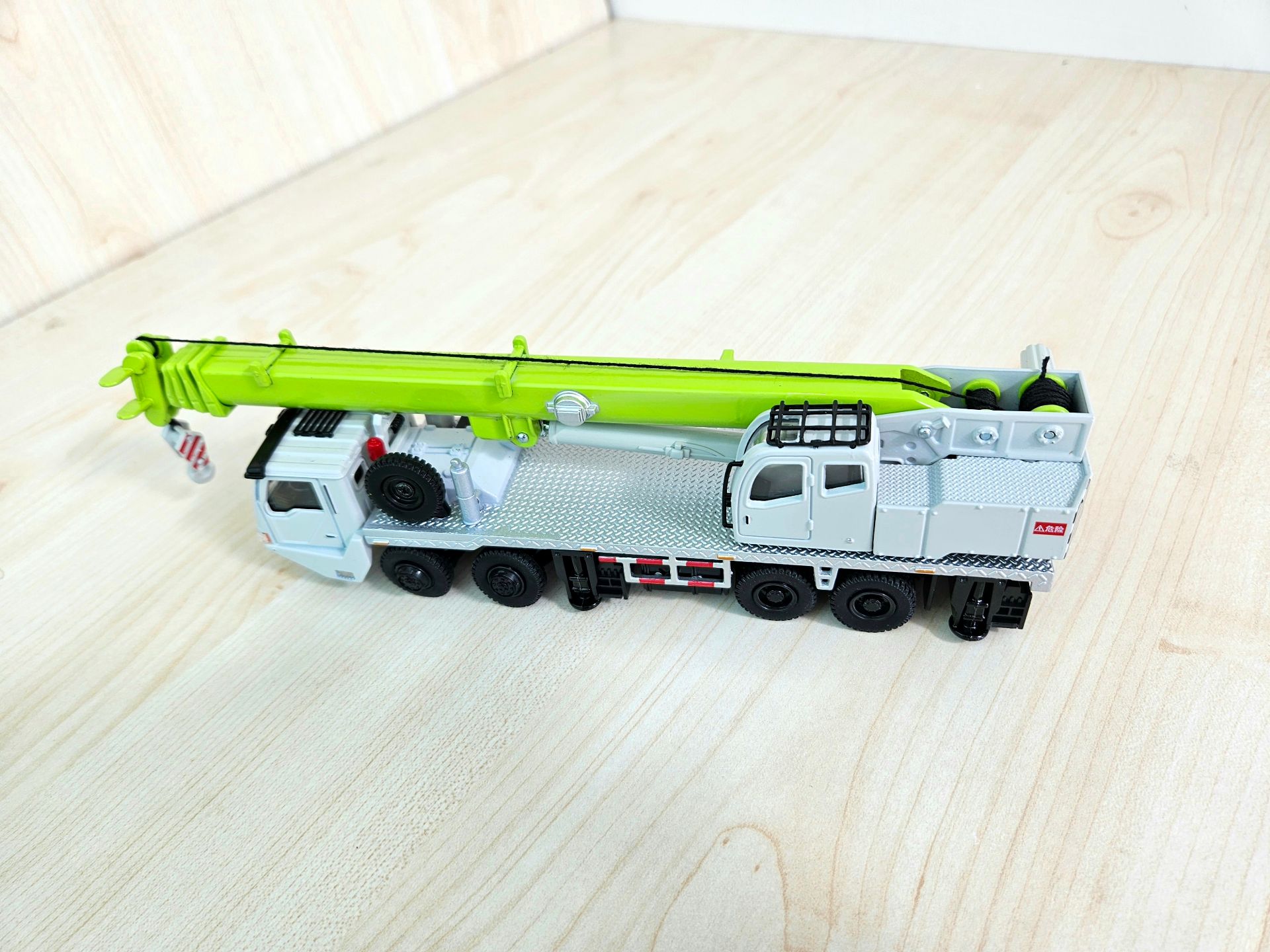 1/55 ölçek "LİEBHERR LT 1050" logolu vinç maketi * GRİ-YEŞİL