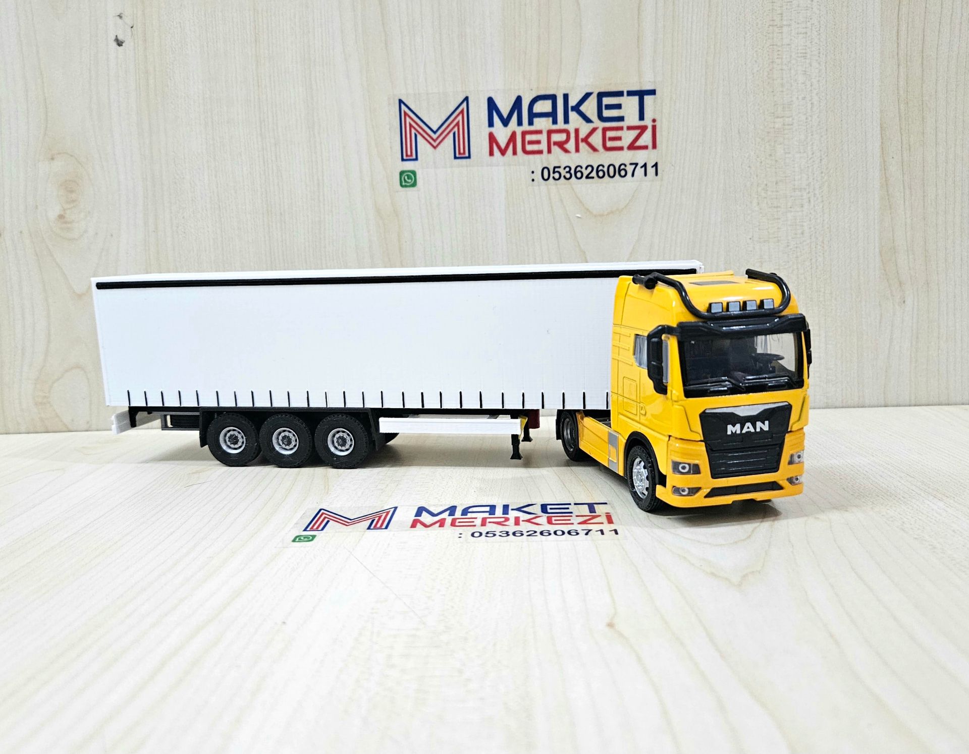 1/50 sarı MAN TGX GX TENTE DORSELİ TIR MAKETİ