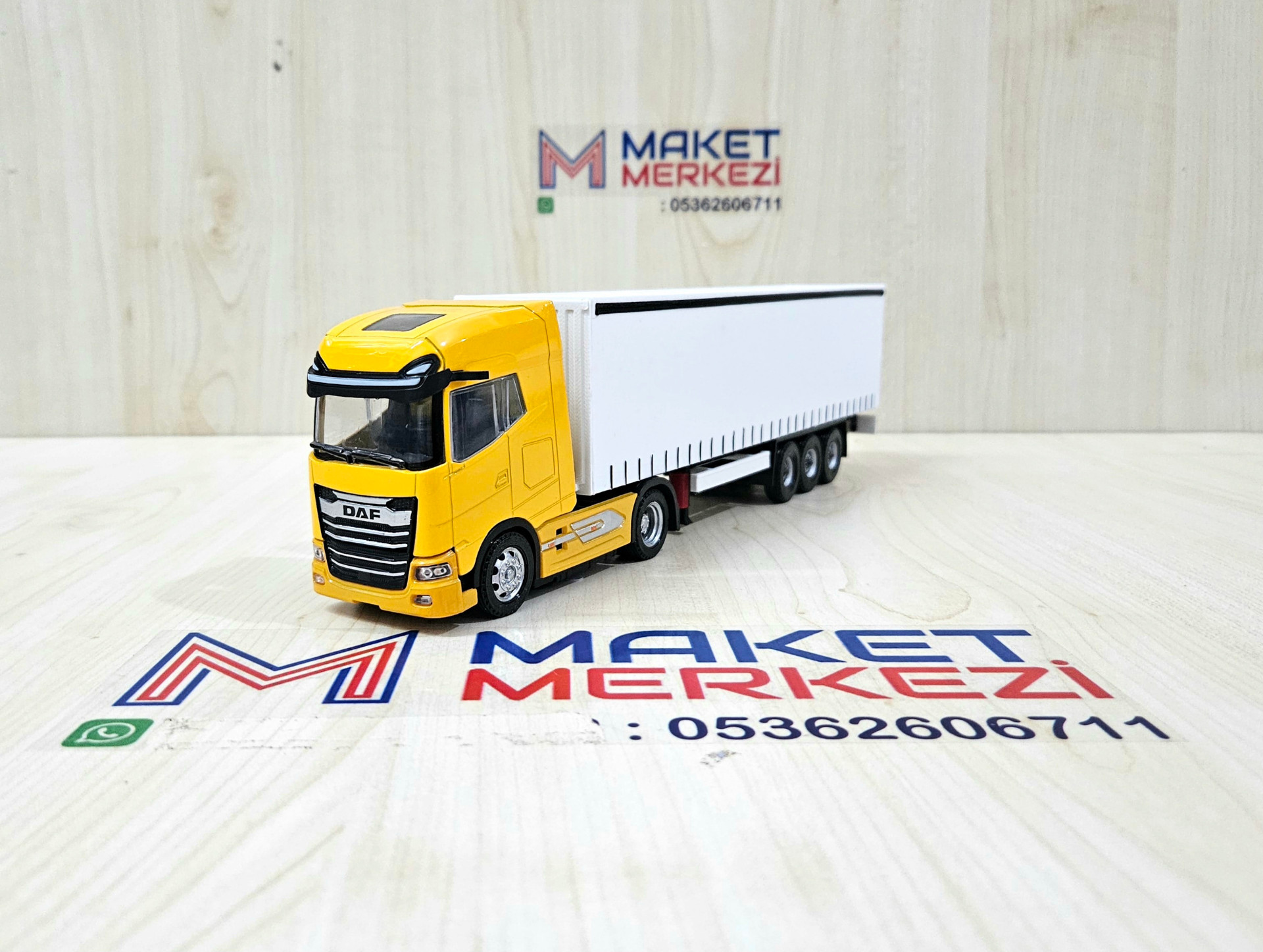 1/50 sarı DAF GX TENTE DORSELİ TIR MAKETİ