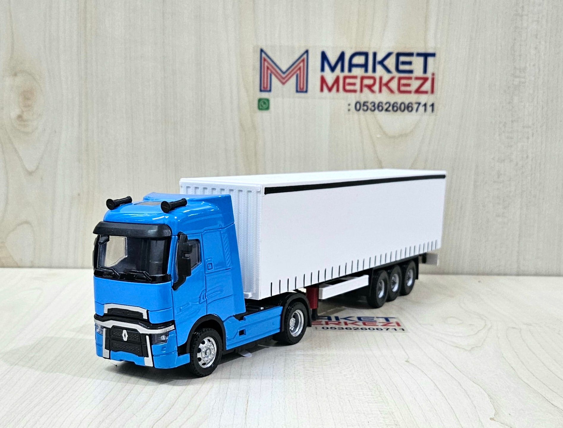 1/50 mavi RENAULT T-RANGE TENTE DORSELİ TIR MAKETİ