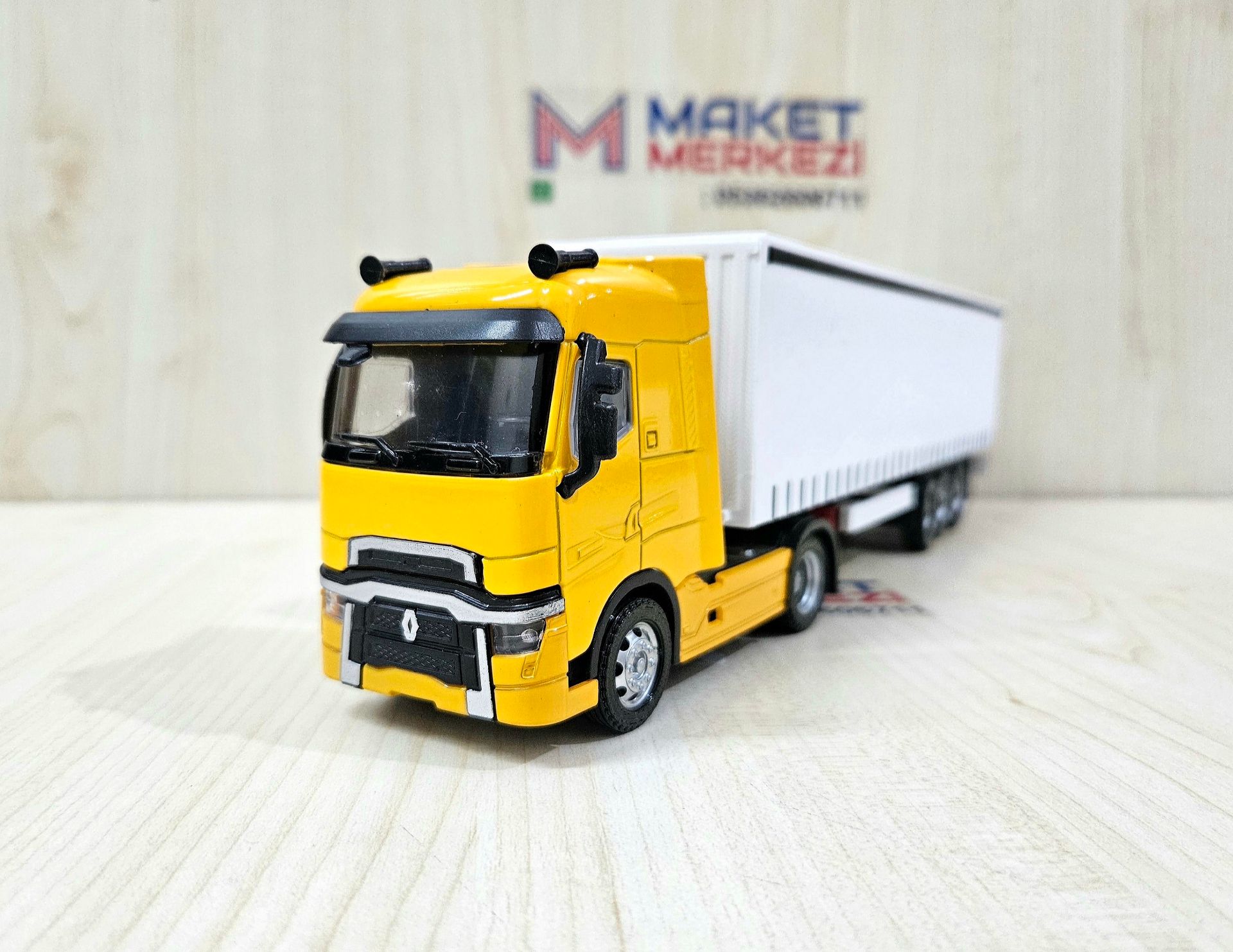 1/50 sarı RENAULT T-RANGE TENTE DORSELİ TIR MAKETİ
