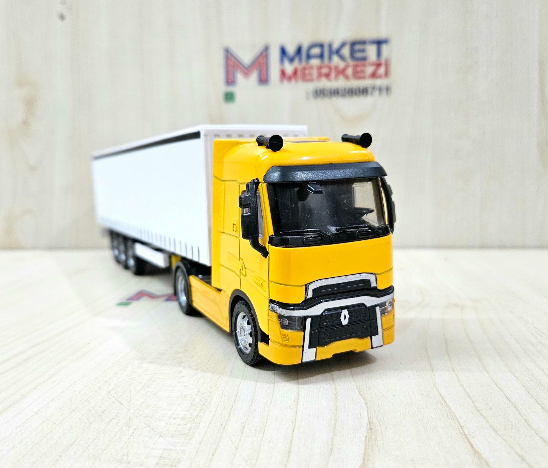 1/50 sarı RENAULT T-RANGE TENTE DORSELİ TIR MAKETİ