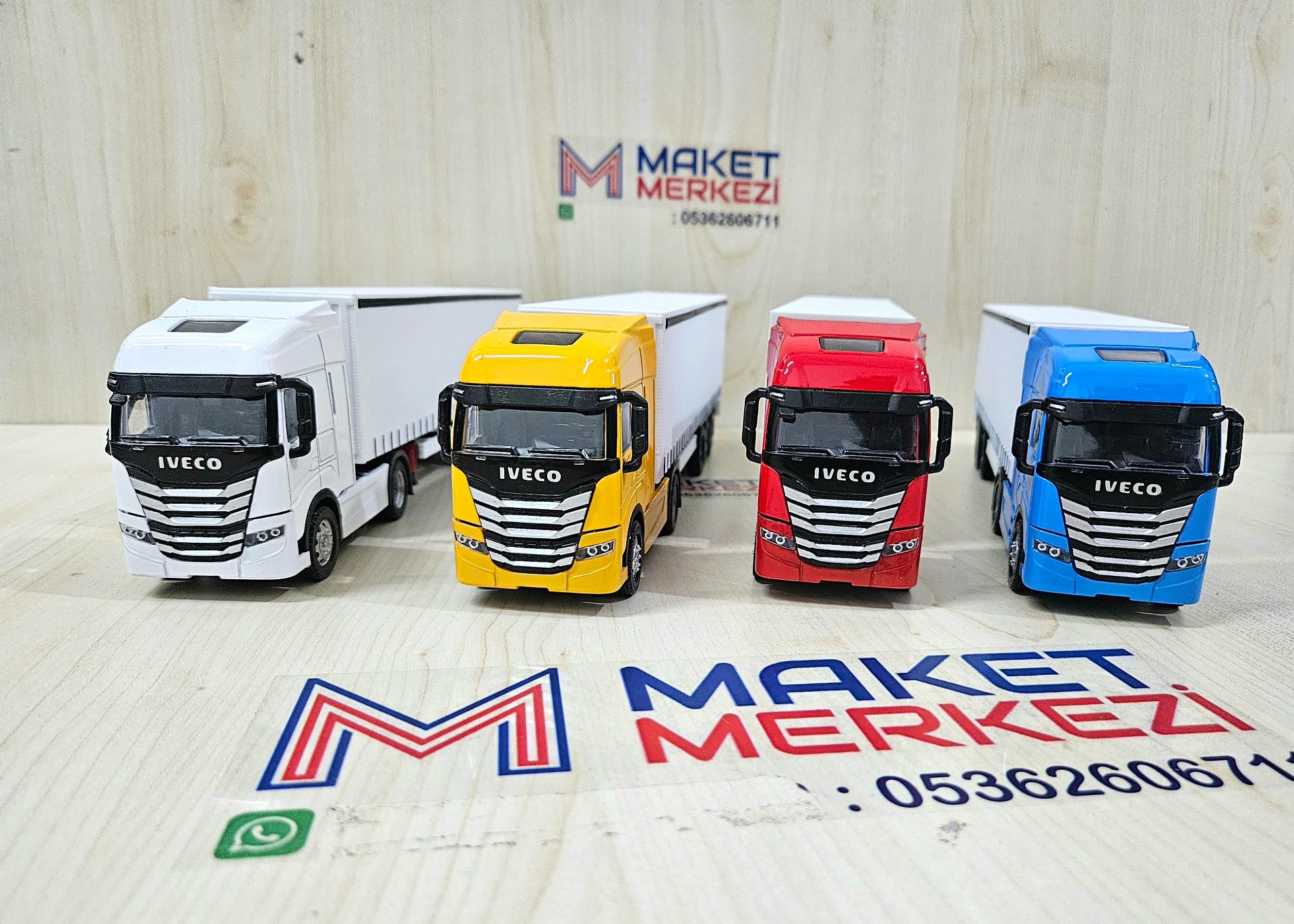 1/50 mavi IVECO S-WAY TENTE DORSELİ TIR MAKETİ