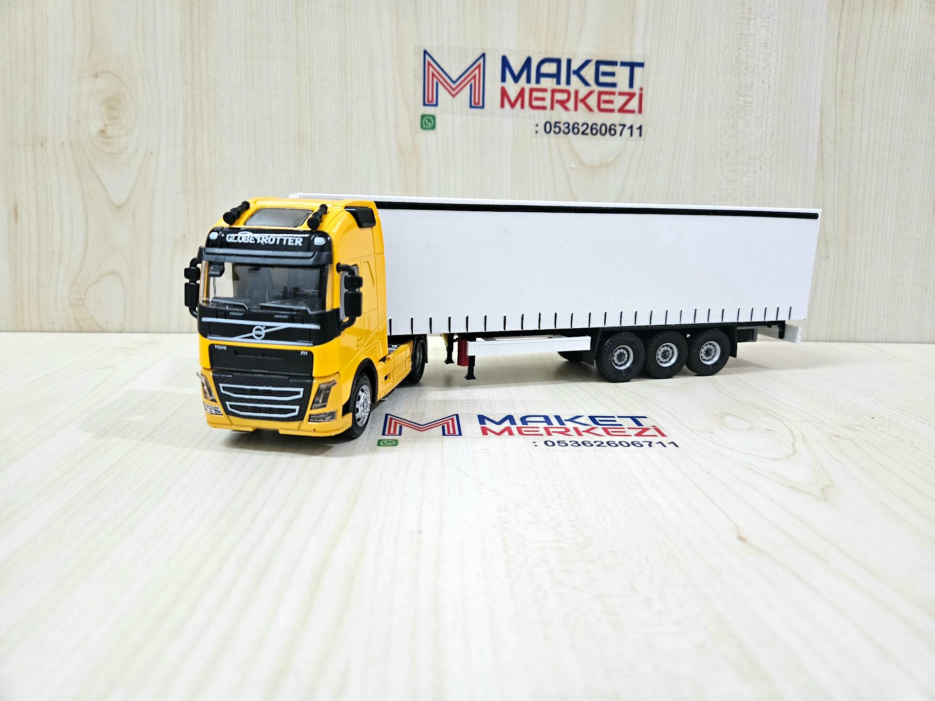 1/50 sarı VOLVO FH4 TENTE DORSELİ TIR MAKETİ