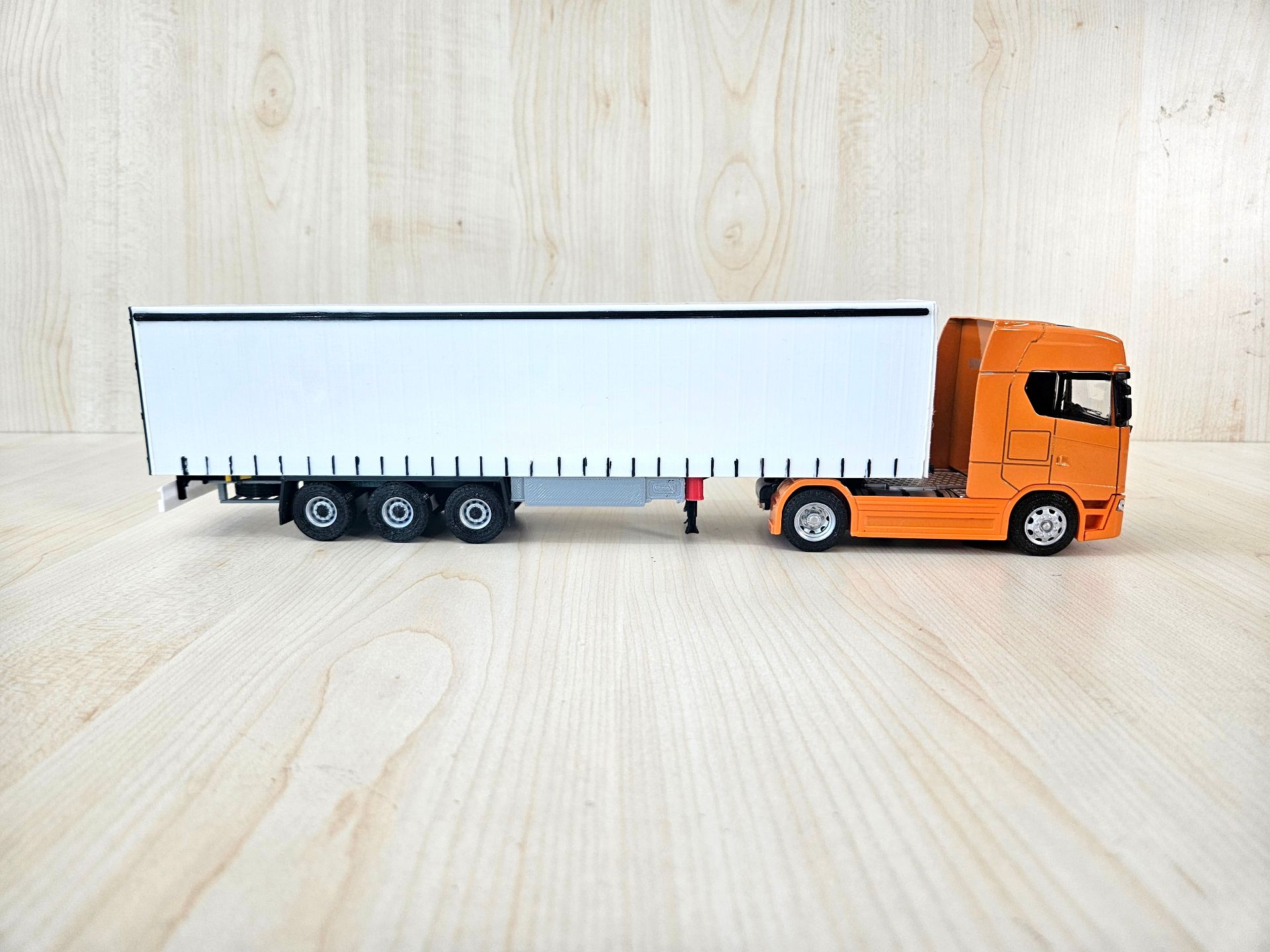 1/50 turuncu SCANIA 770S TENTE DORSELİ TIR MAKETİ