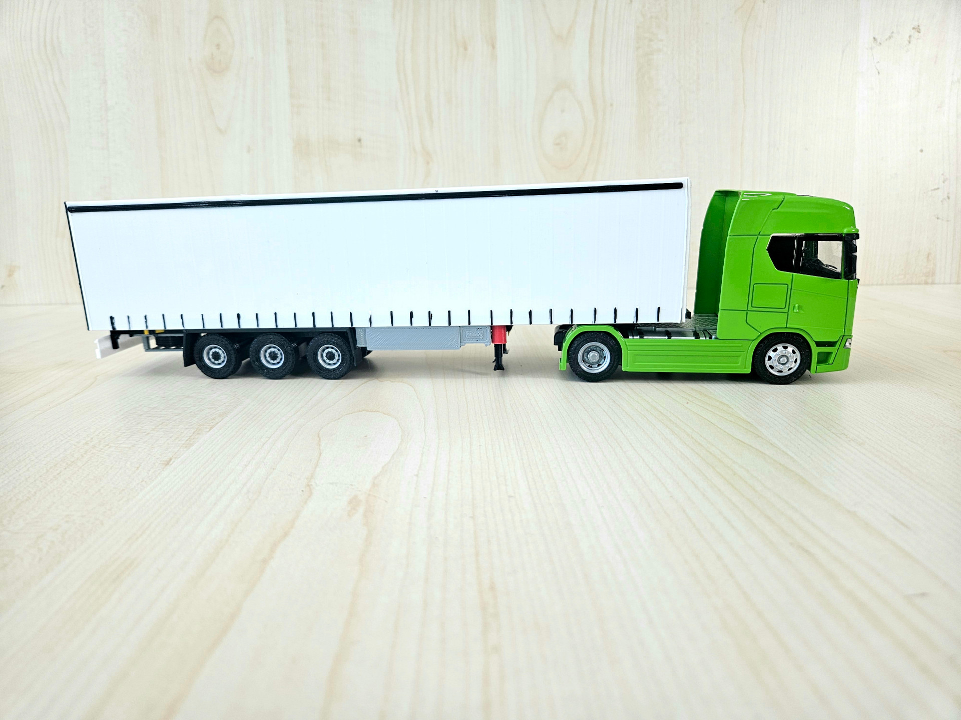 1/50 yeşil SCANIA 770S TENTE DORSELİ TIR MAKETİ