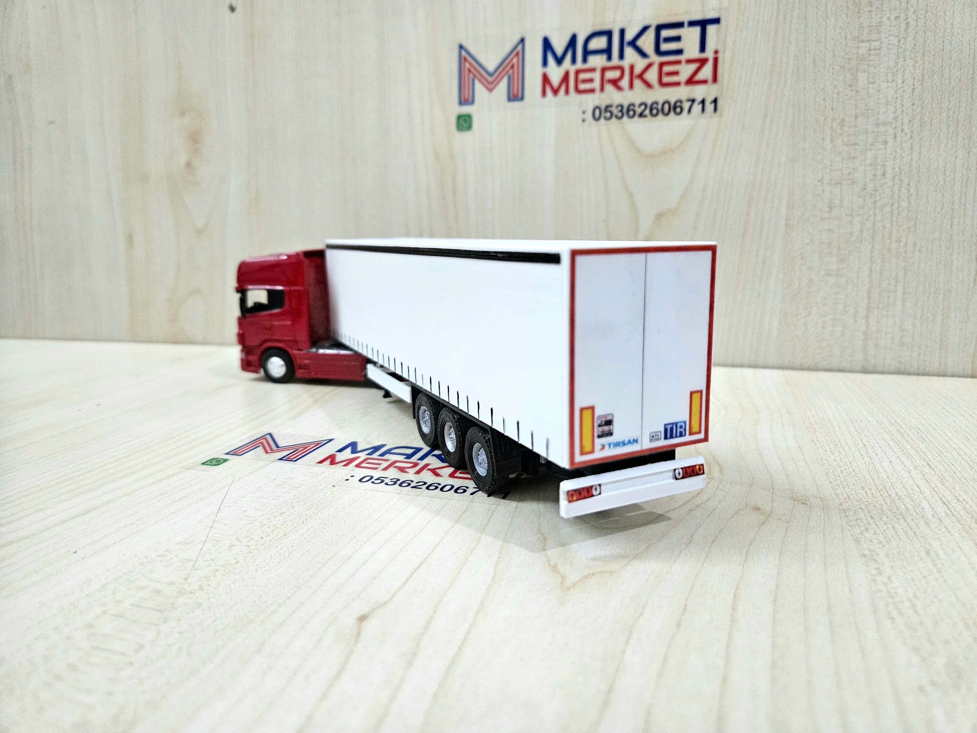 1/64 kırmızı SCANIA R730 TENTE DORSELİ TIR MAKETİ (25 cm boy)