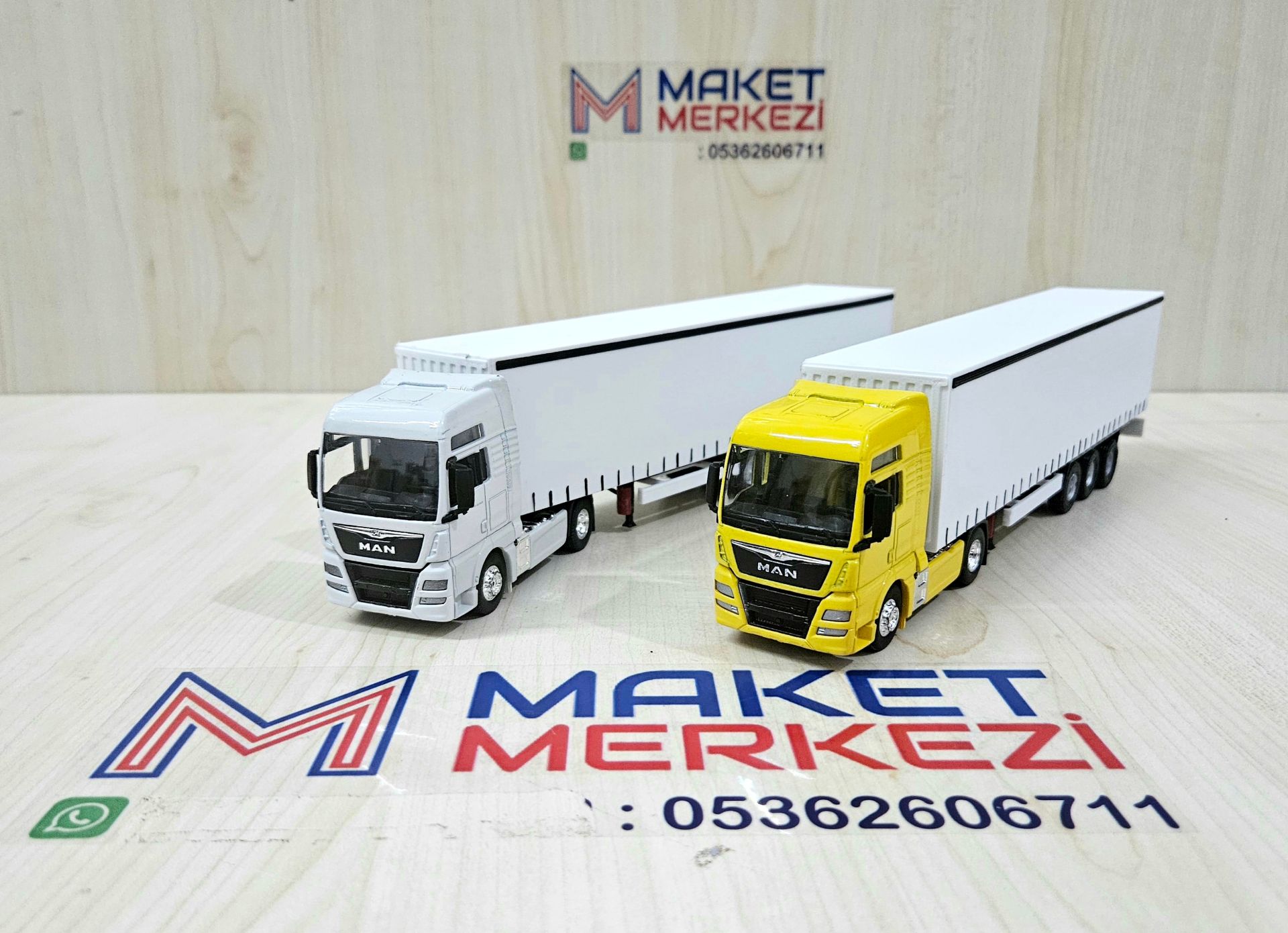1/64 beyaz MAN TGX TENTE DORSELİ TIR MAKETİ (25 cm boy)