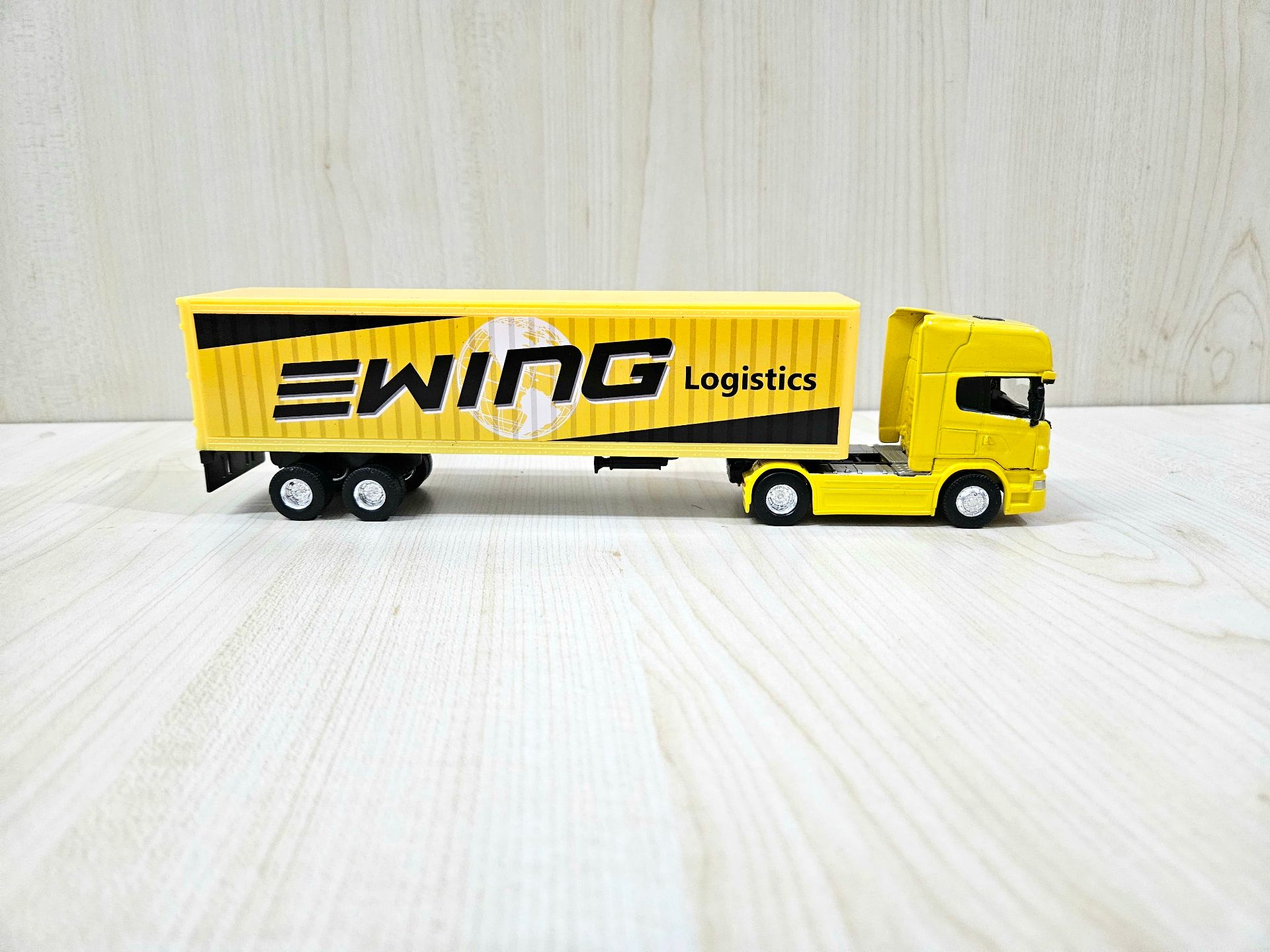 1/64 sarı SCANIA R730 TIR MAKETİ (24 cm boy)