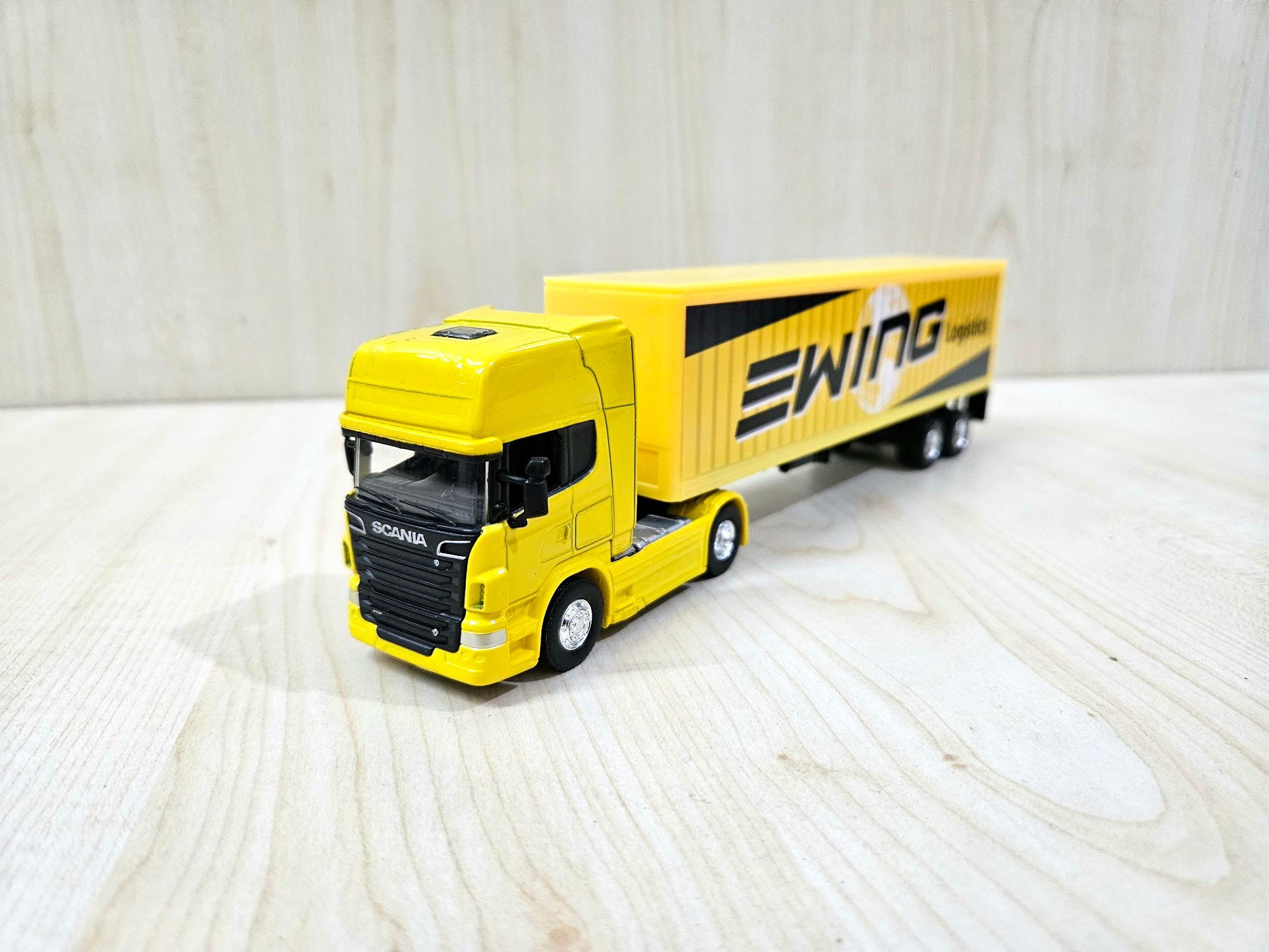 1/64 sarı SCANIA R730 TIR MAKETİ (24 cm boy)