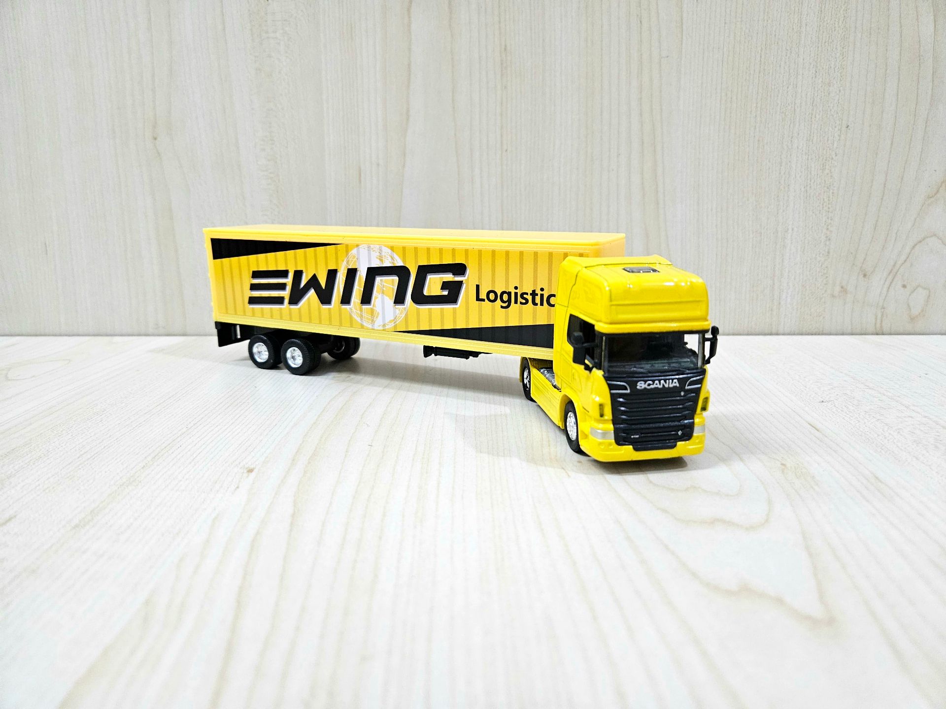 1/64 sarı SCANIA R730 TIR MAKETİ (24 cm boy)
