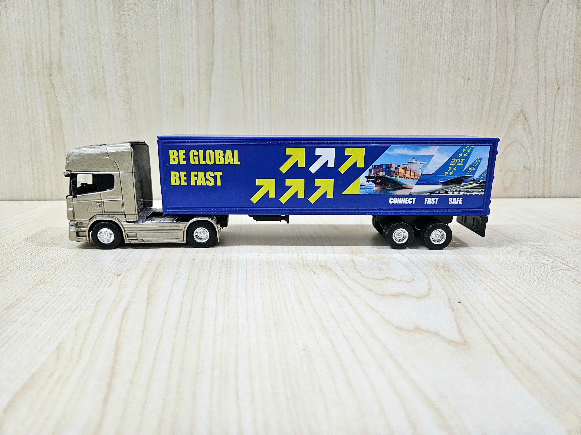 1/64 SCANIA R730 TIR MAKETİ (25 cm boy)
