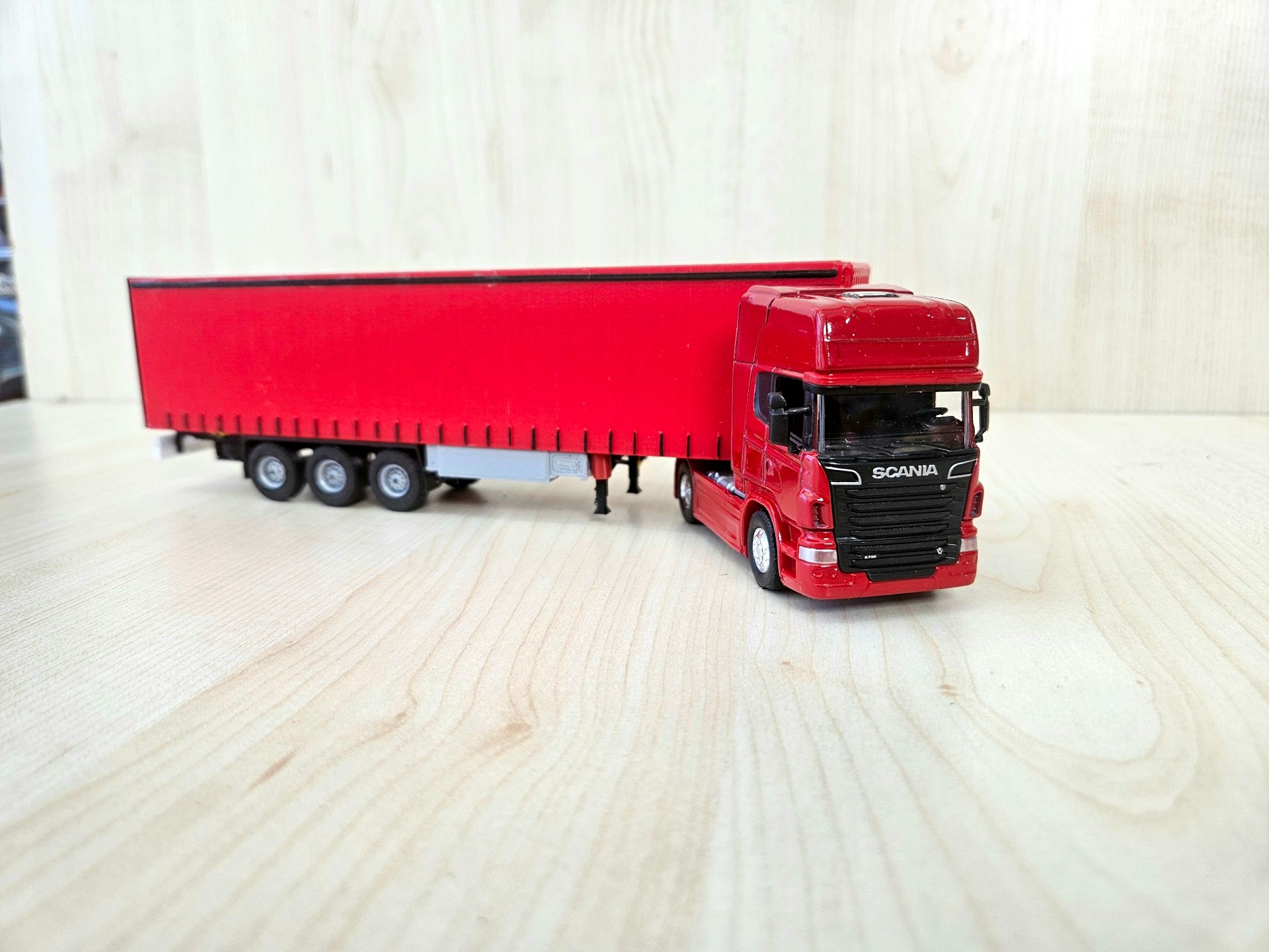 1/64 kırmızı SCANIA R730 TENTE DORSELİ TIR MAKETİ (25 cm boy)