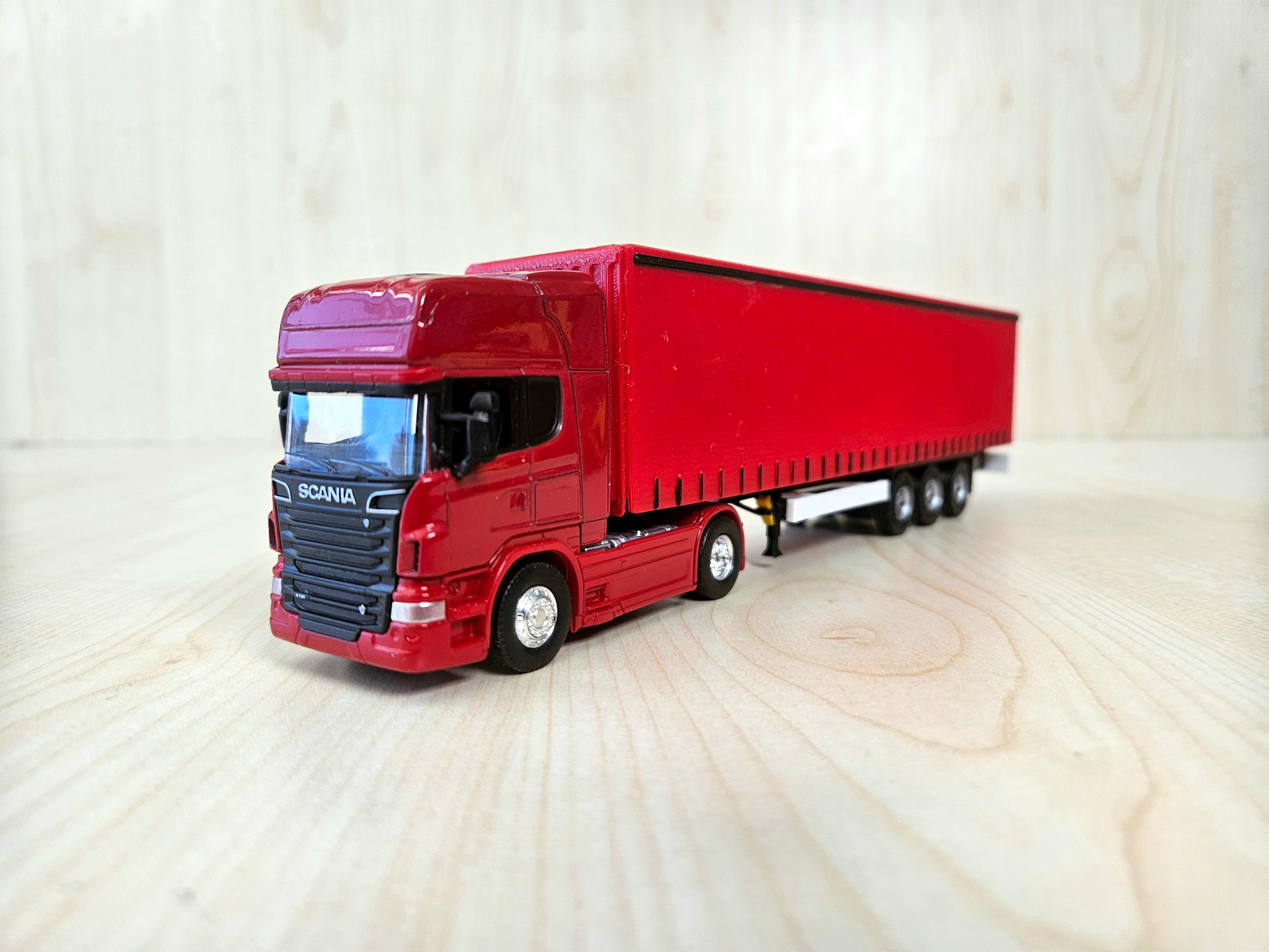1/64 kırmızı SCANIA R730 TENTE DORSELİ TIR MAKETİ (25 cm boy)