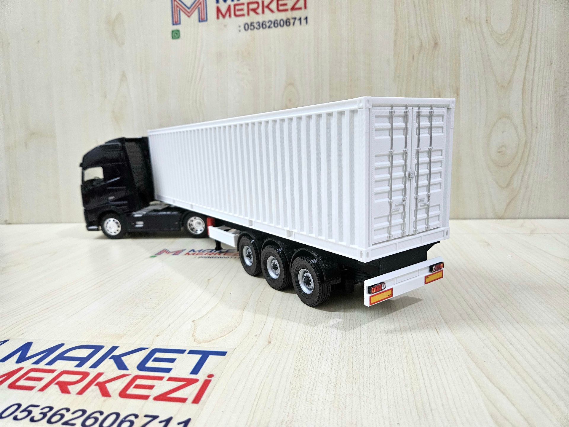 1/32 WELLY LACİVERT VOLVO FH4 KONTEYNER DORSELİ TIR