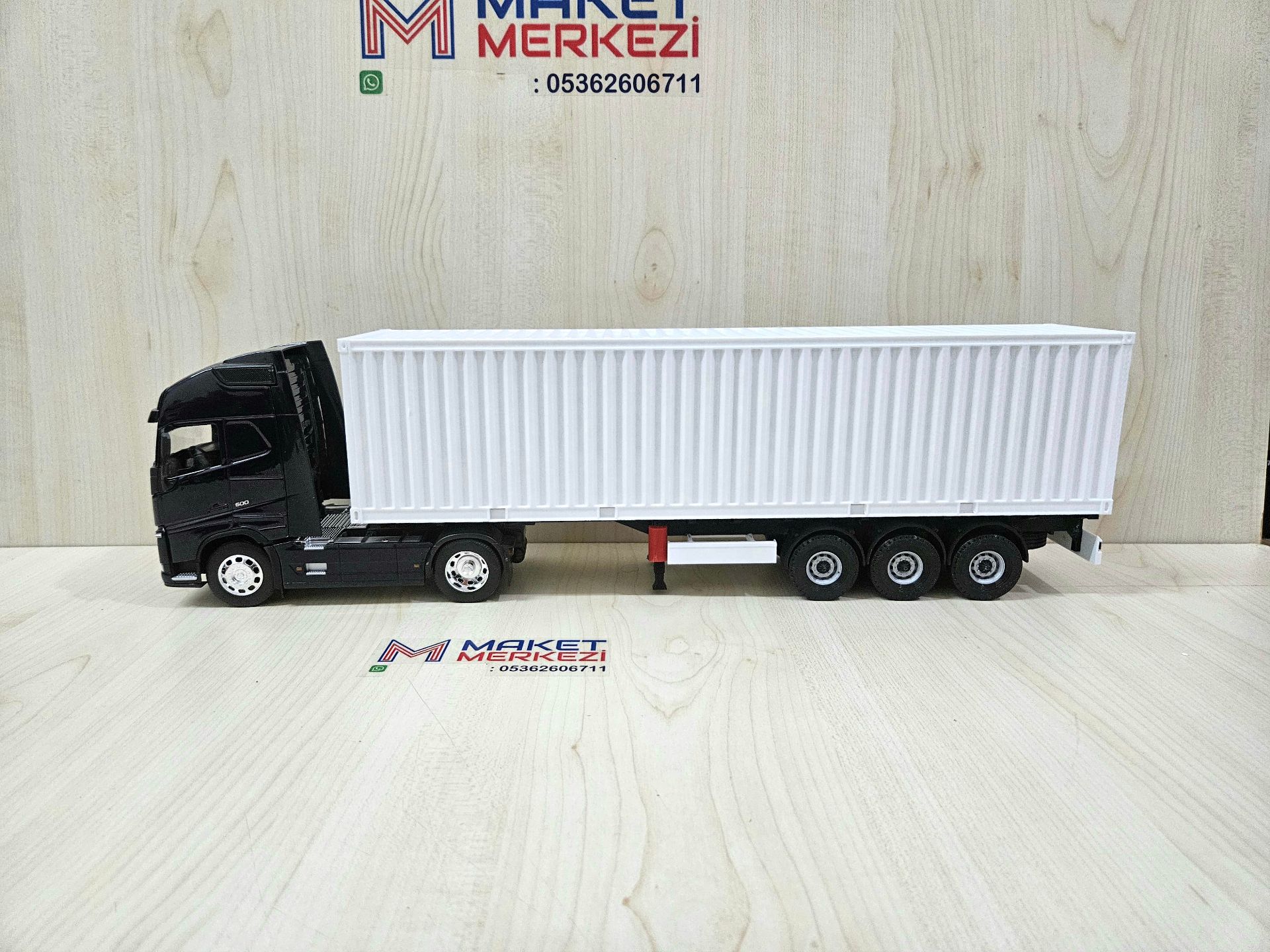 1/32 WELLY LACİVERT VOLVO FH4 KONTEYNER DORSELİ TIR