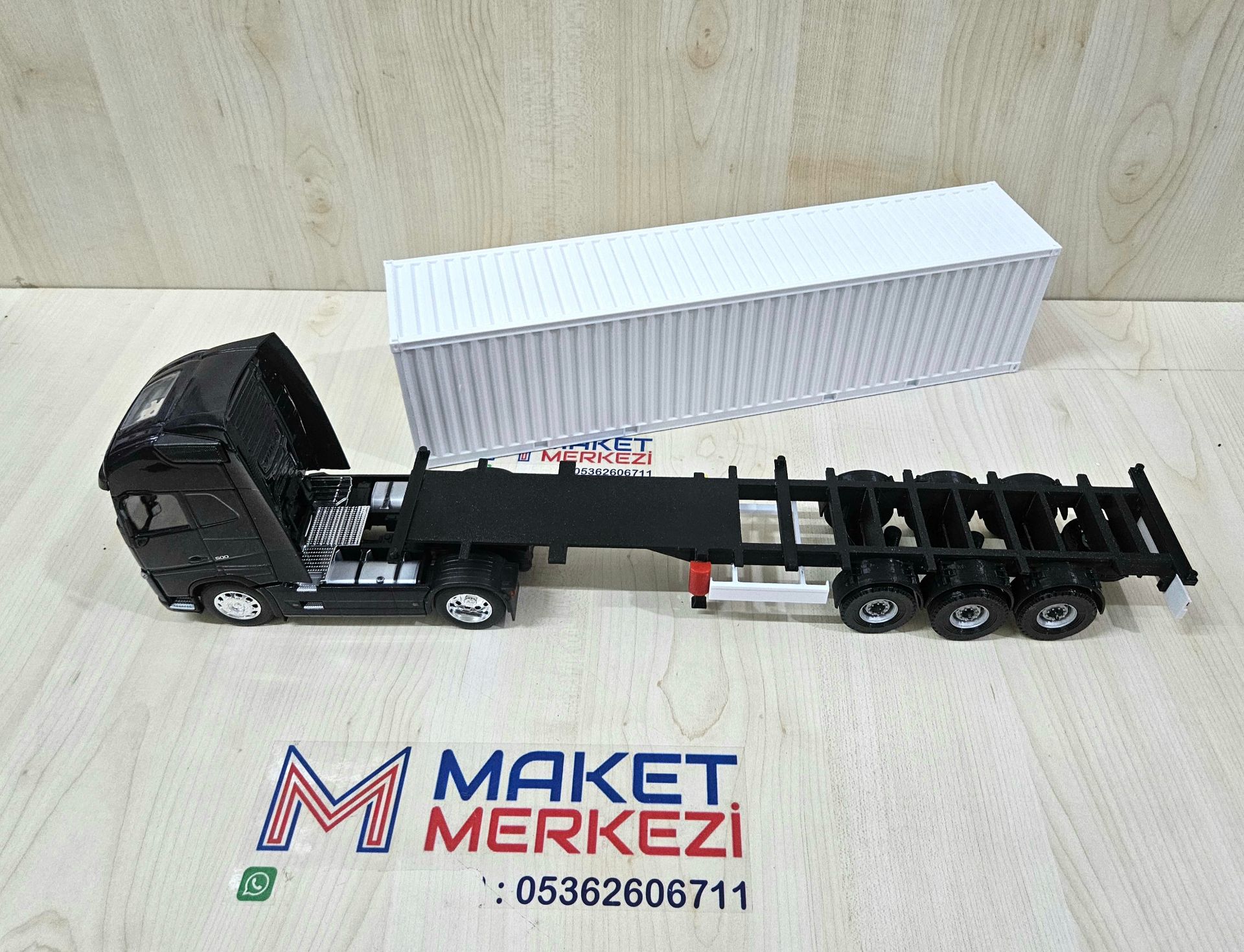 1/32 WELLY LACİVERT VOLVO FH4 KONTEYNER DORSELİ TIR