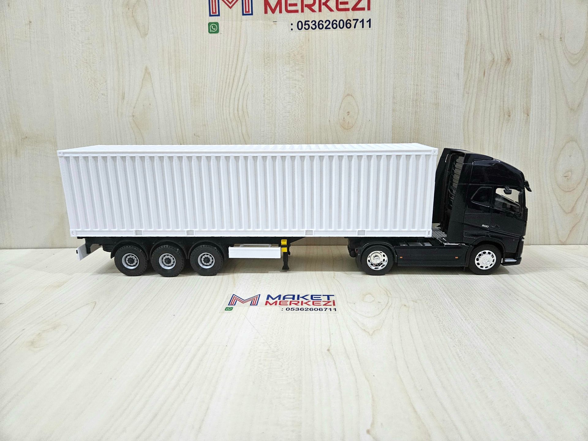 1/32 WELLY LACİVERT VOLVO FH4 KONTEYNER DORSELİ TIR