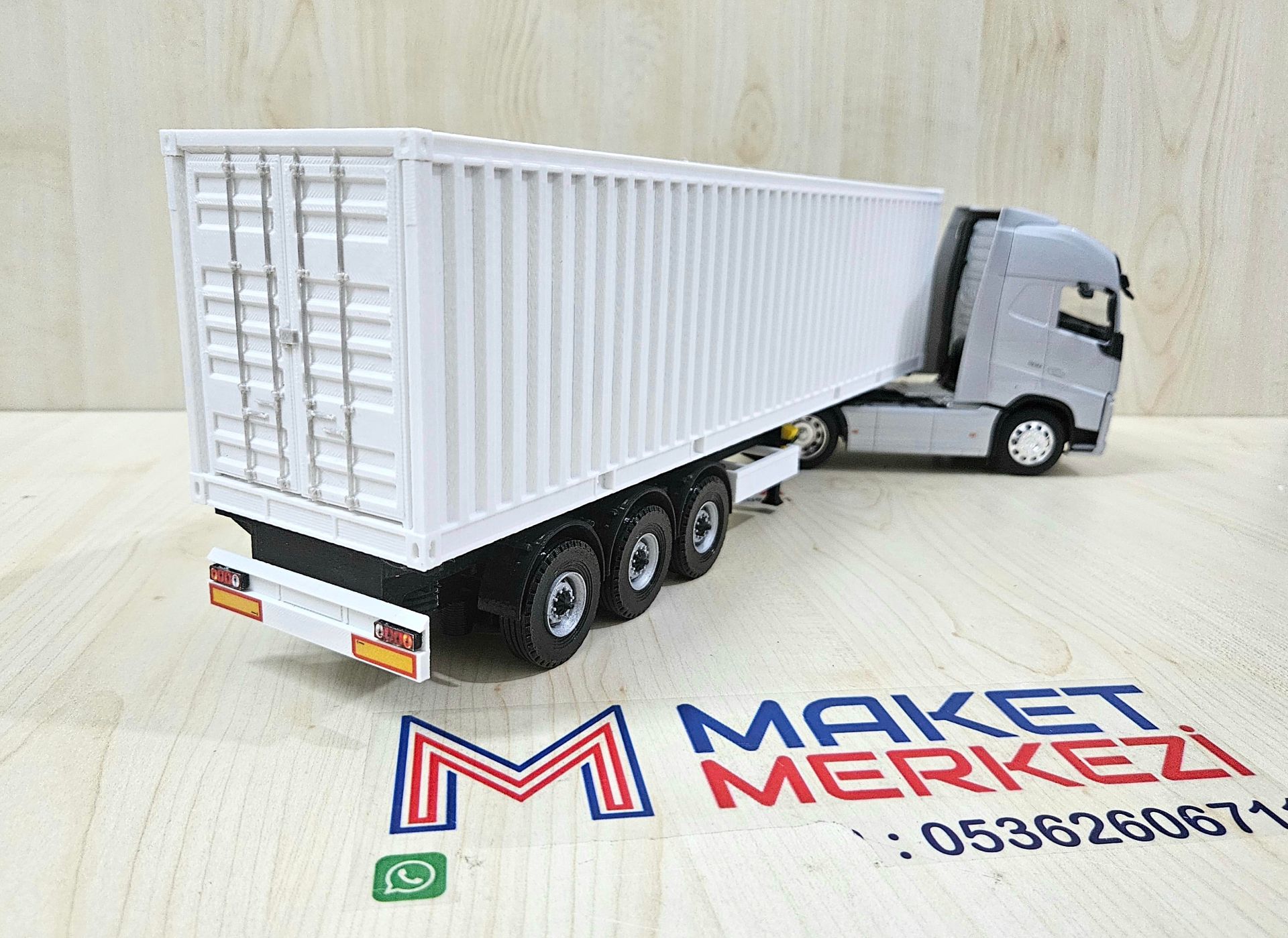 1/32 WELLY GRİ VOLVO FH4 KONTEYNER DORSELİ TIR