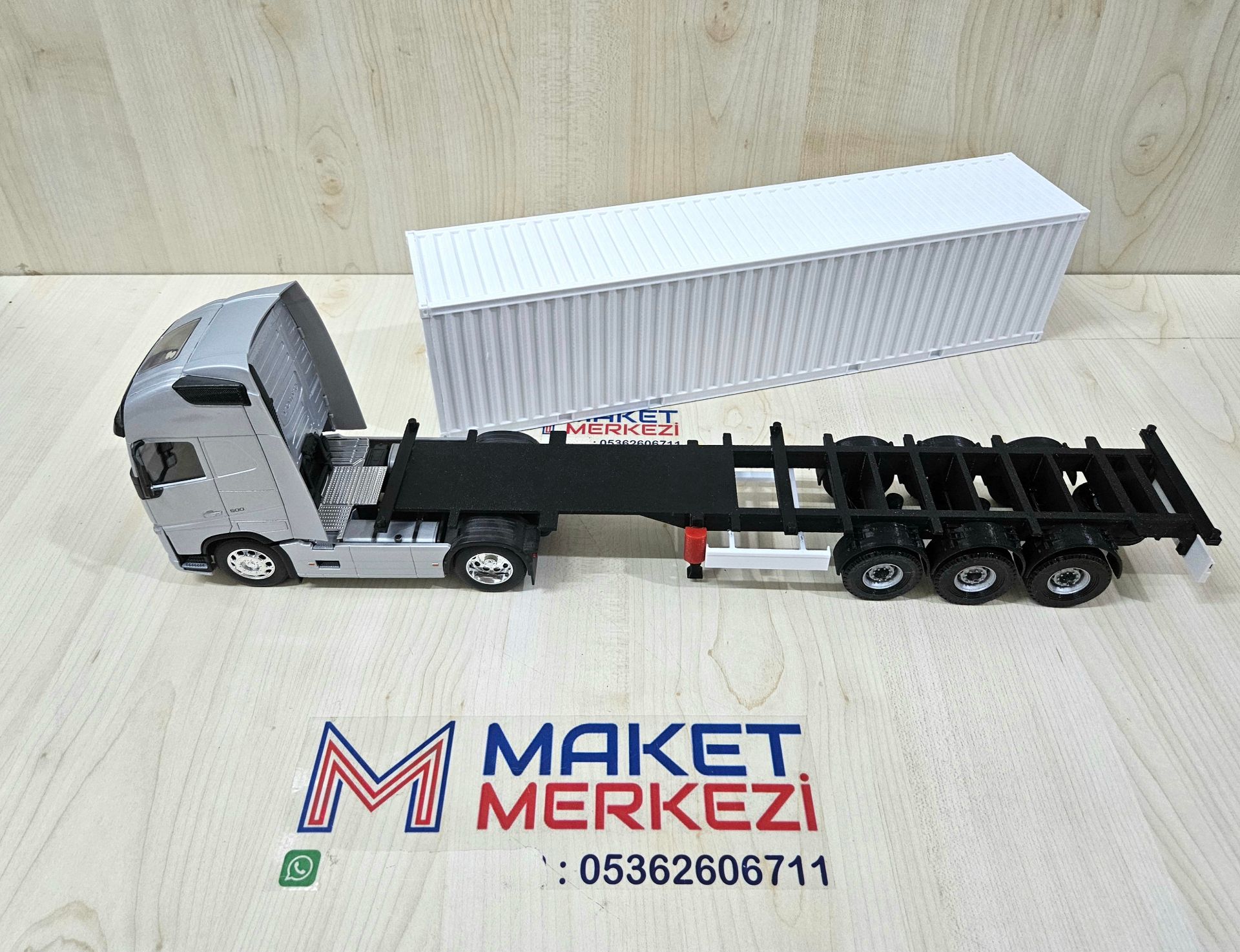 1/32 WELLY GRİ VOLVO FH4 KONTEYNER DORSELİ TIR