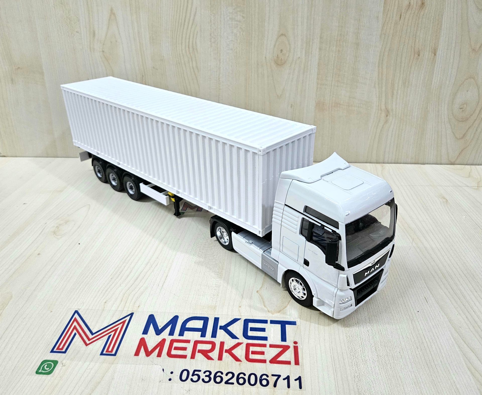 1/32 WELLY MAN TGX KONTEYNER DORSELİ TIR