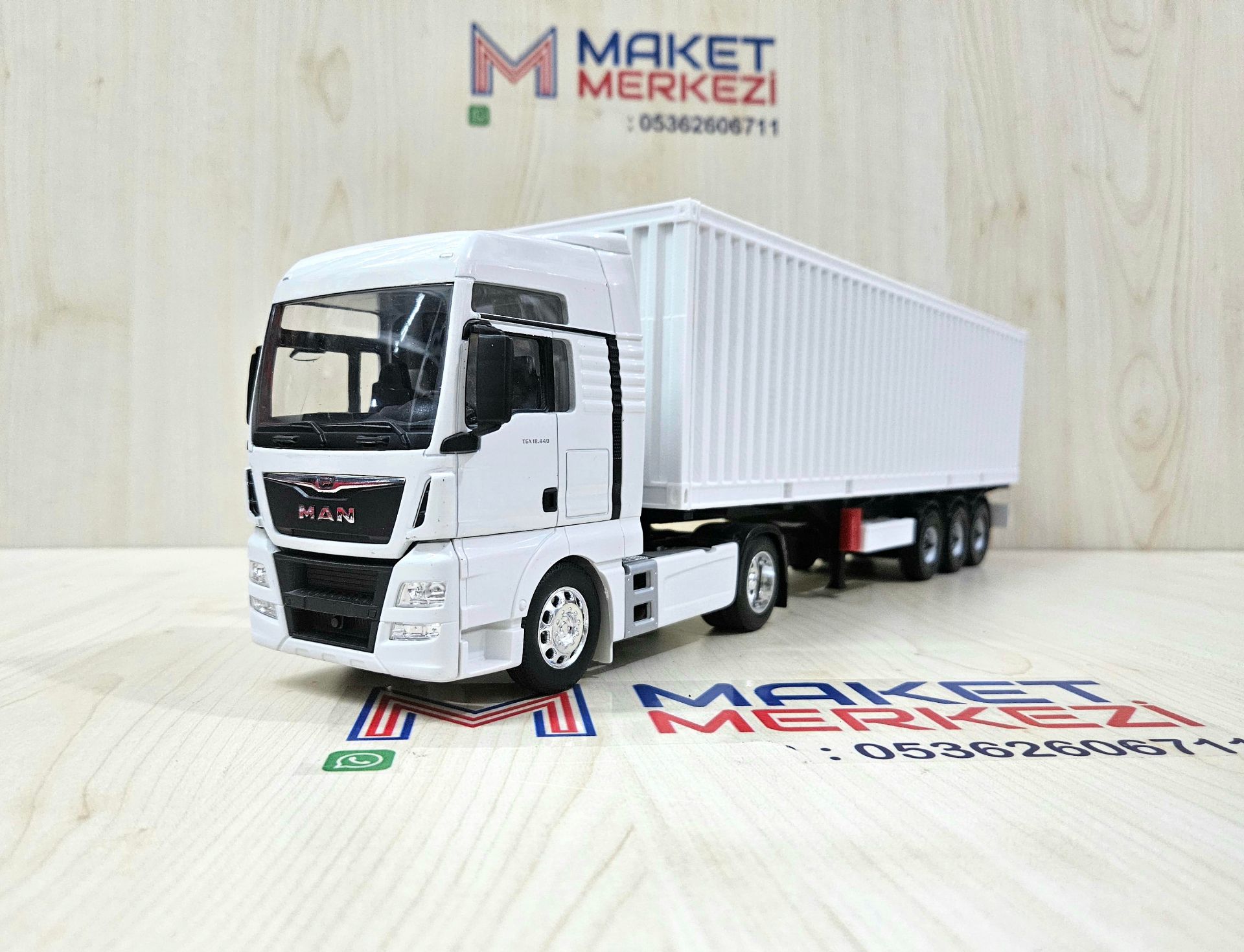 1/32 WELLY MAN TGX KONTEYNER DORSELİ TIR