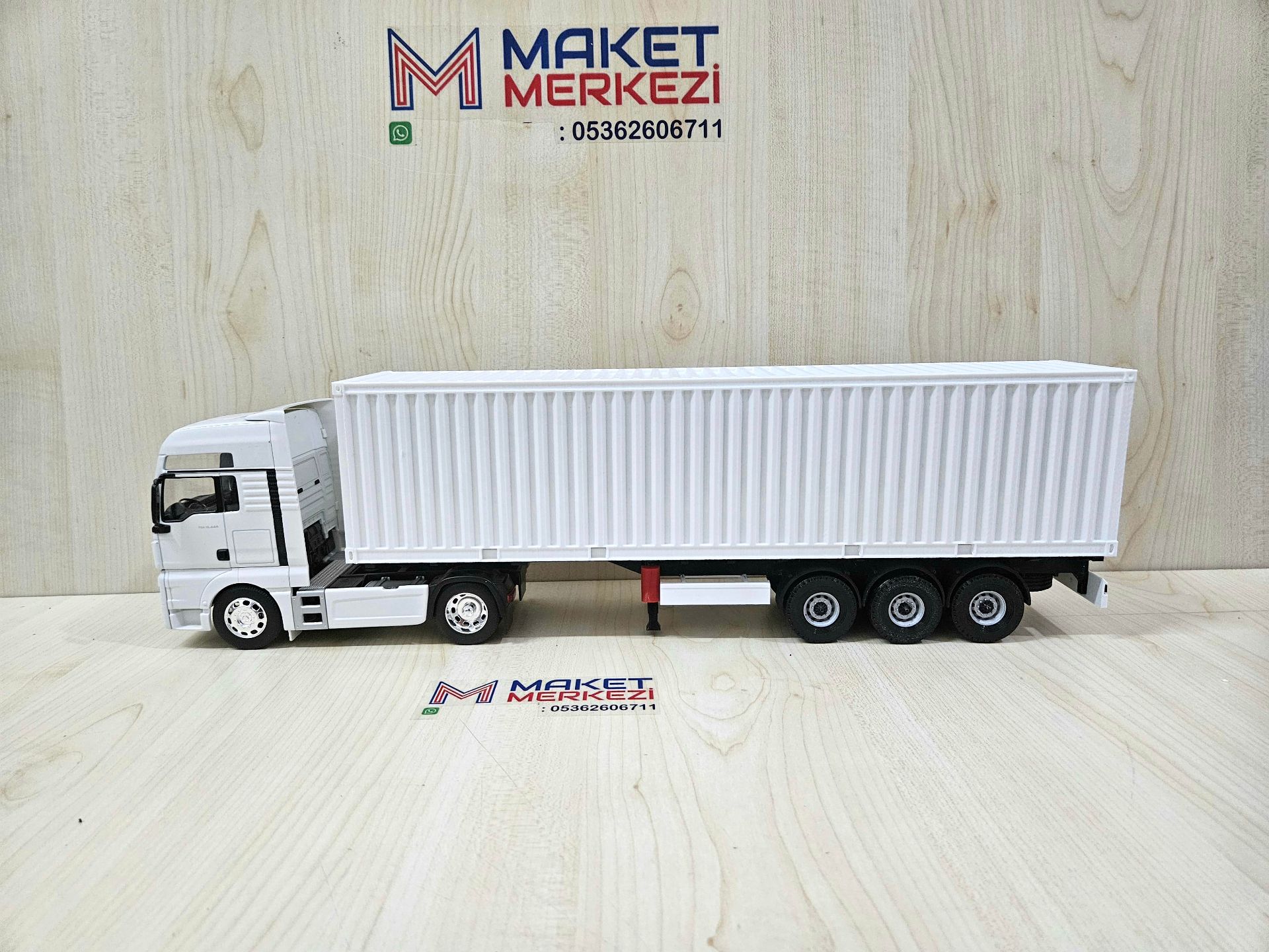 1/32 WELLY MAN TGX KONTEYNER DORSELİ TIR
