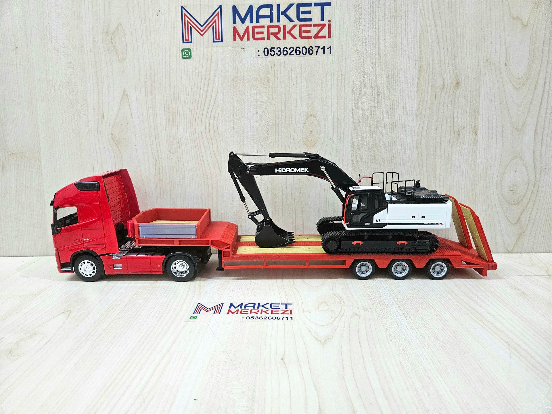 1/32 WELLY KIRMIZI VOLVO FH4 LOWBED DORSELİ TIR MAKETİ
