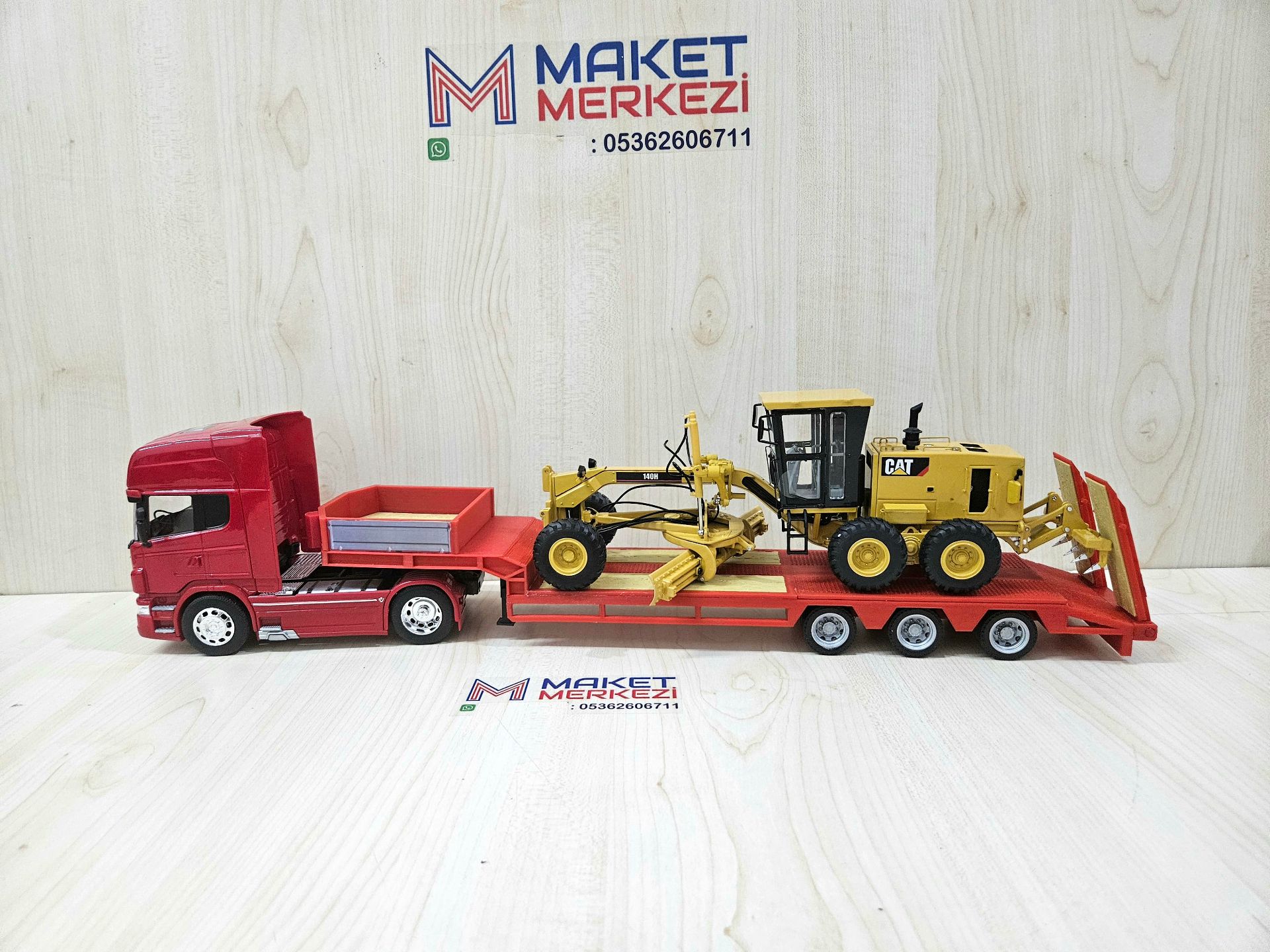 1/32 WELLY SCANIA R730 LOWBED DORSELİ TIR MAKETİ