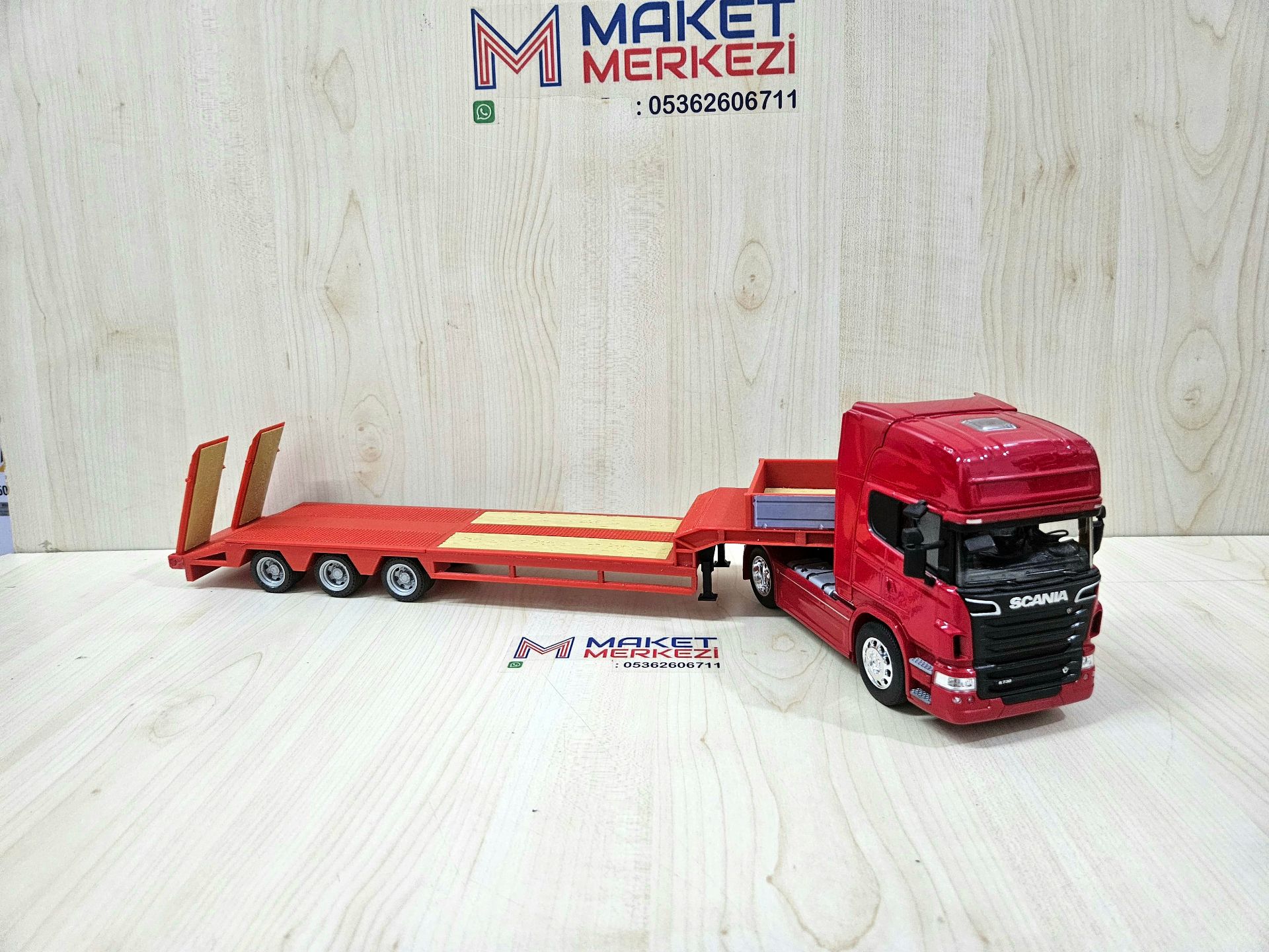 1/32 WELLY SCANIA R730 LOWBED DORSELİ TIR MAKETİ