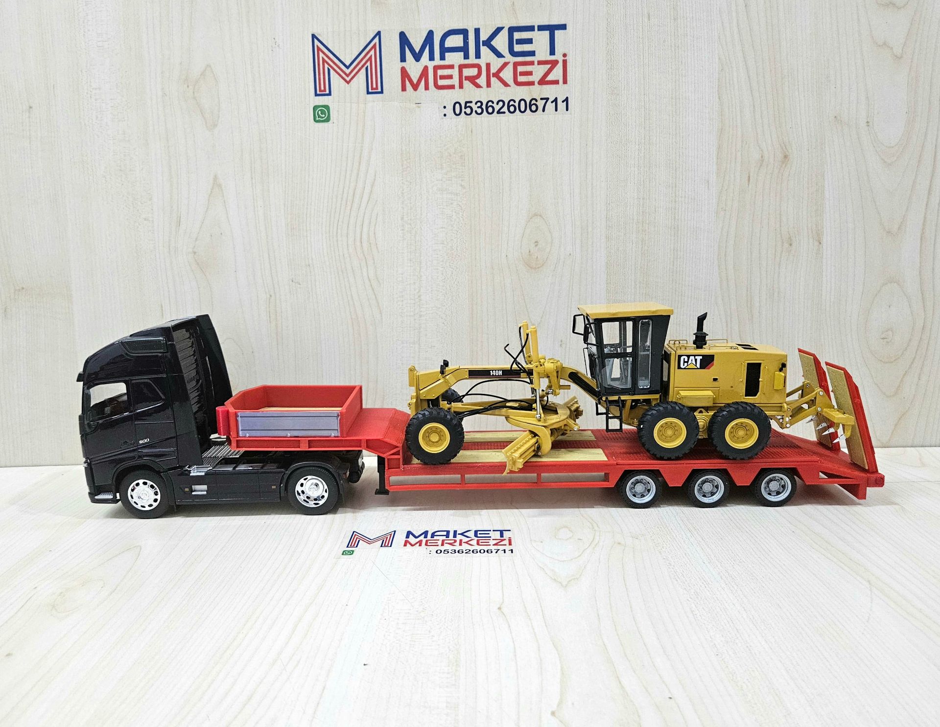 1/32 WELLY LACİVERT VOLVO FH4 LOWBED DORSELİ TIR MAKETİ