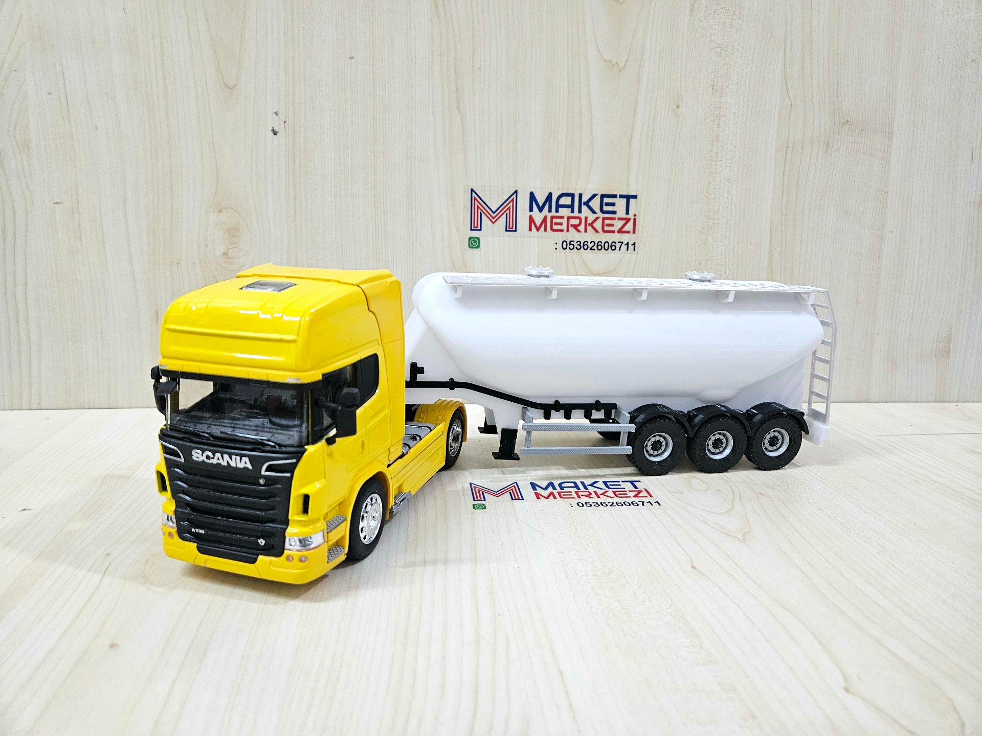 1/32 WELLY SARI SCANIA R730 W TİPİ DÜZ SİLOBAS TIR MAKETİ