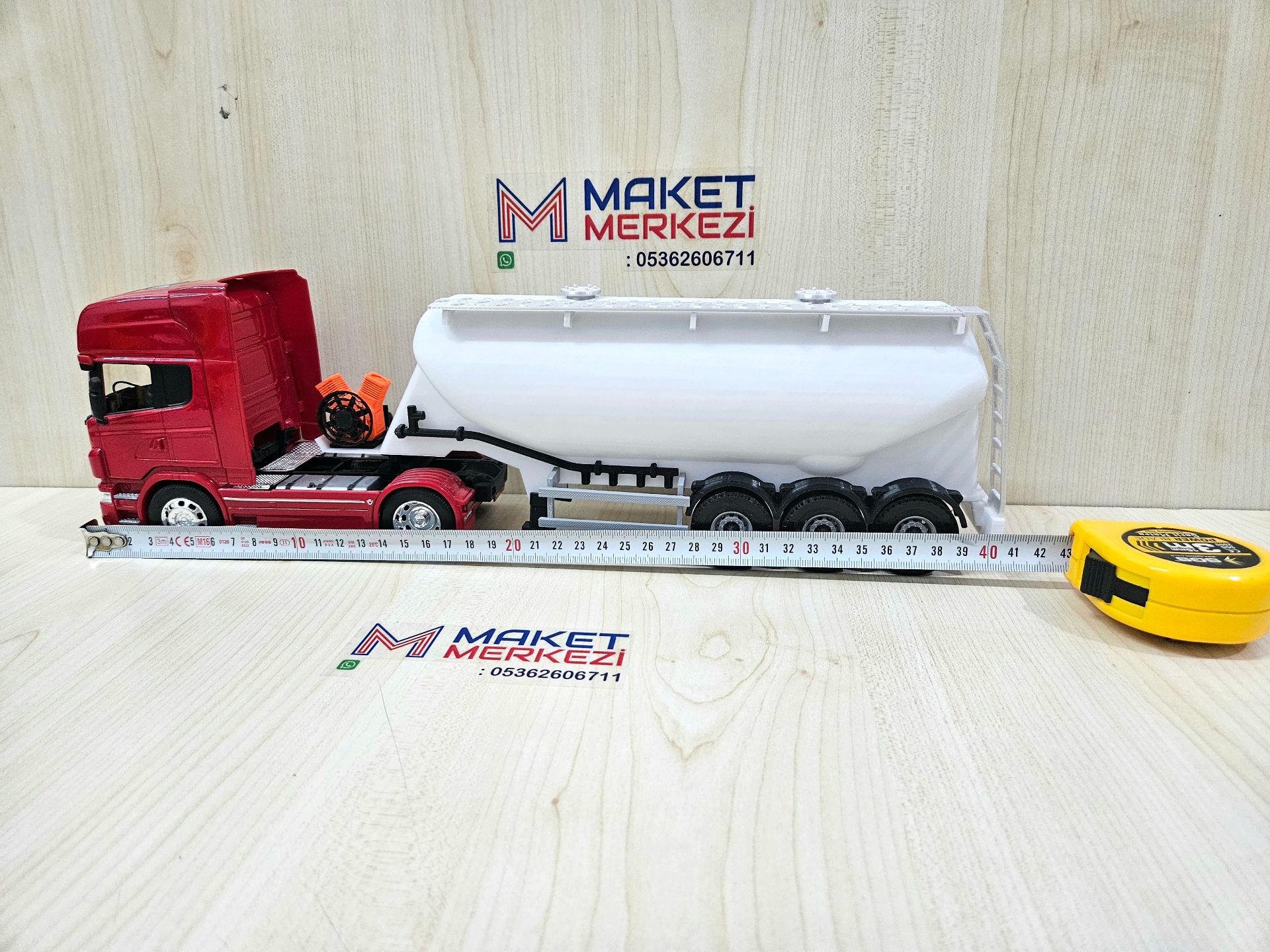 1/32 WELLY SCANIA R730 W TİPİ DÜZ SİLOBAS TIR MAKETİ