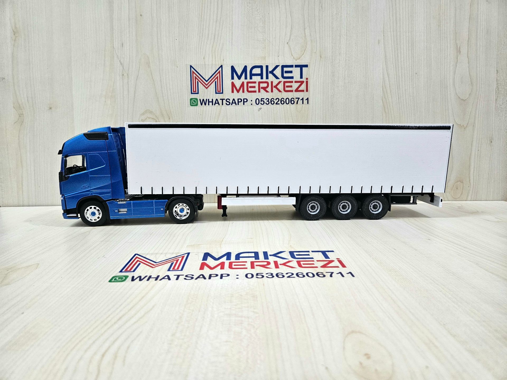 1/32 WELLY MAVİ VOLVO FH4 TENTE DORSELİ TIR