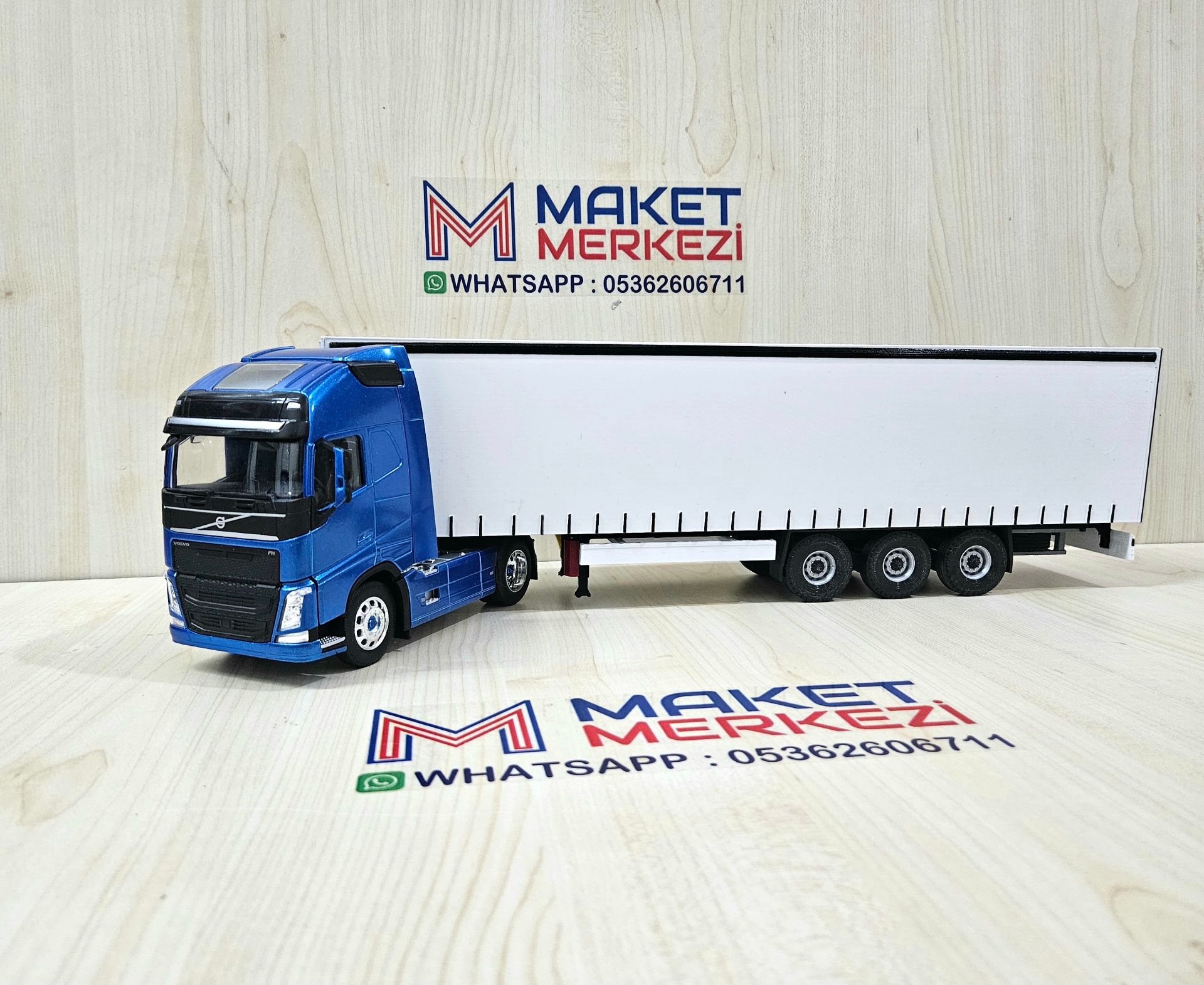1/32 WELLY MAVİ VOLVO FH4 TENTE DORSELİ TIR
