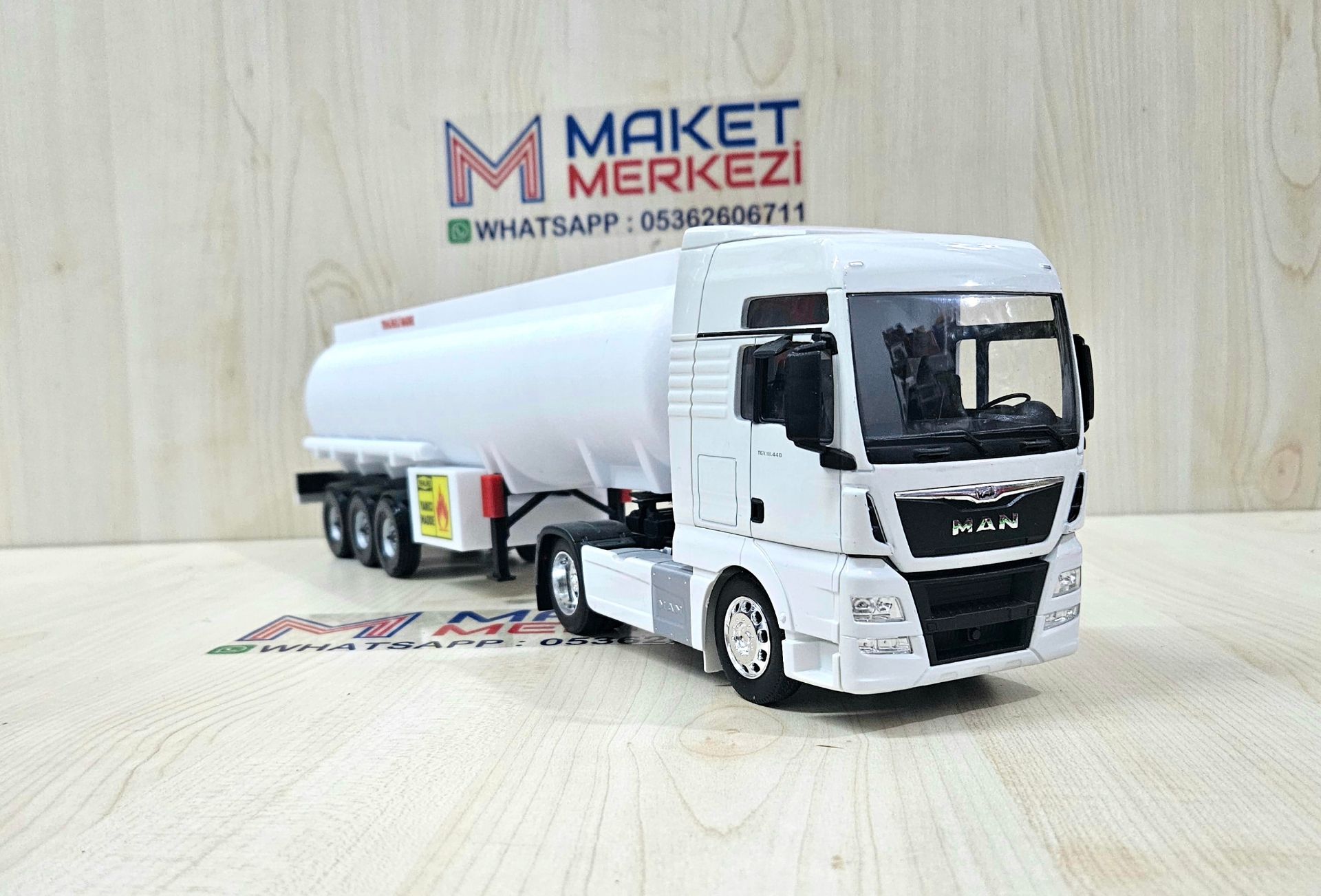 1/32 WELLY MAN TGX TANKER DORSELİ TIR