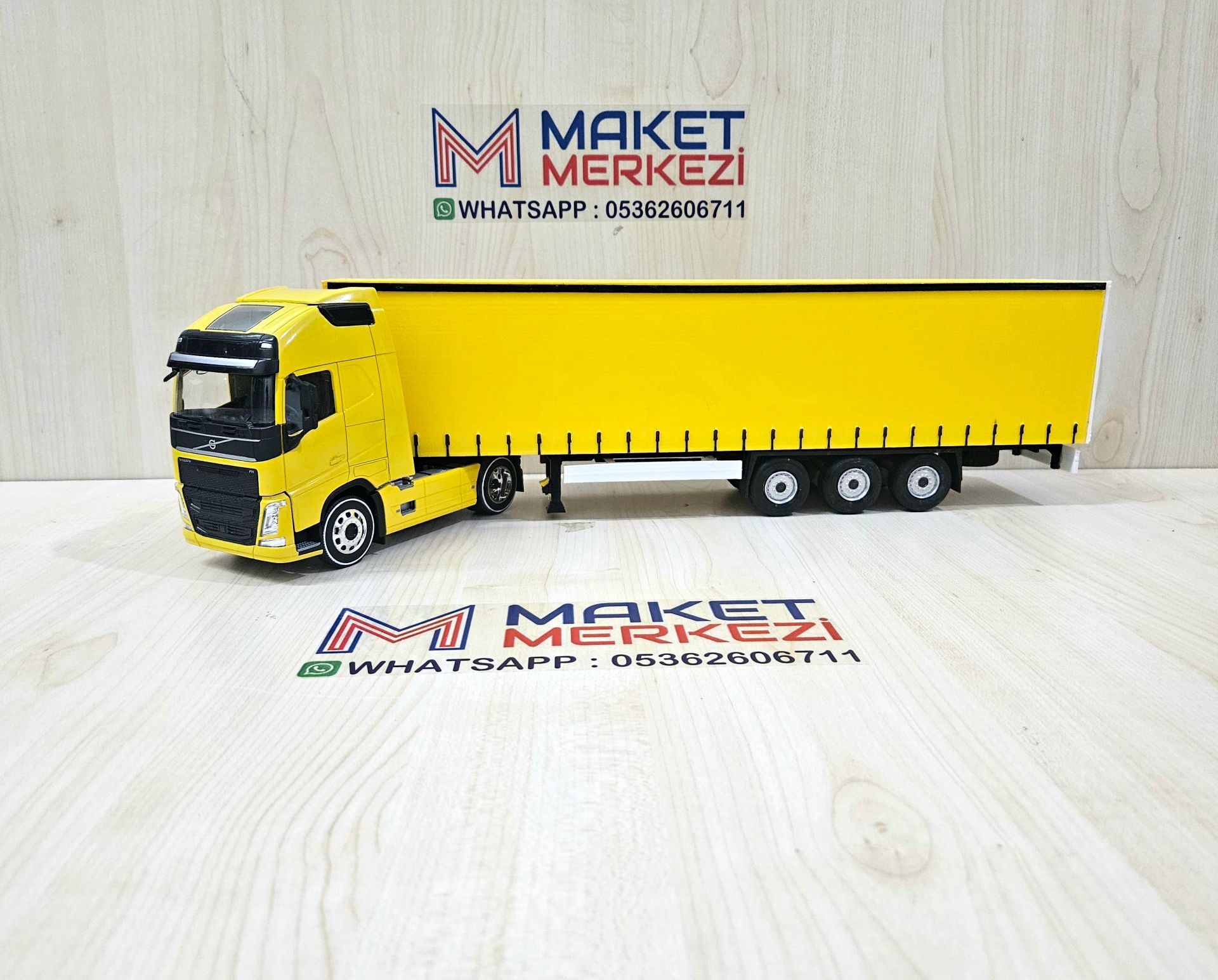 1/32 WELLY SARI VOLVO FH4 TENTE DORSELİ TIR MAKETİ
